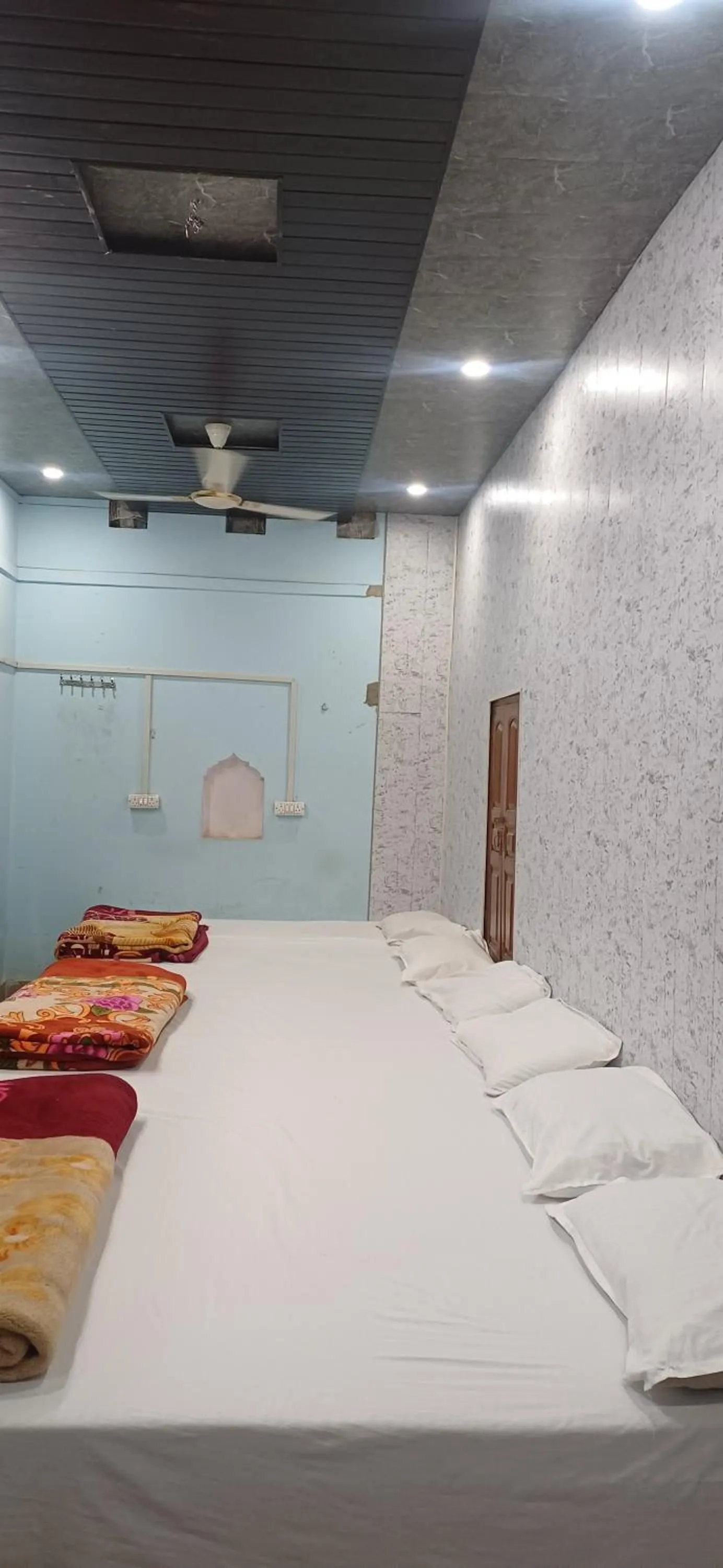Bed in Maa Tara AC Home Stay