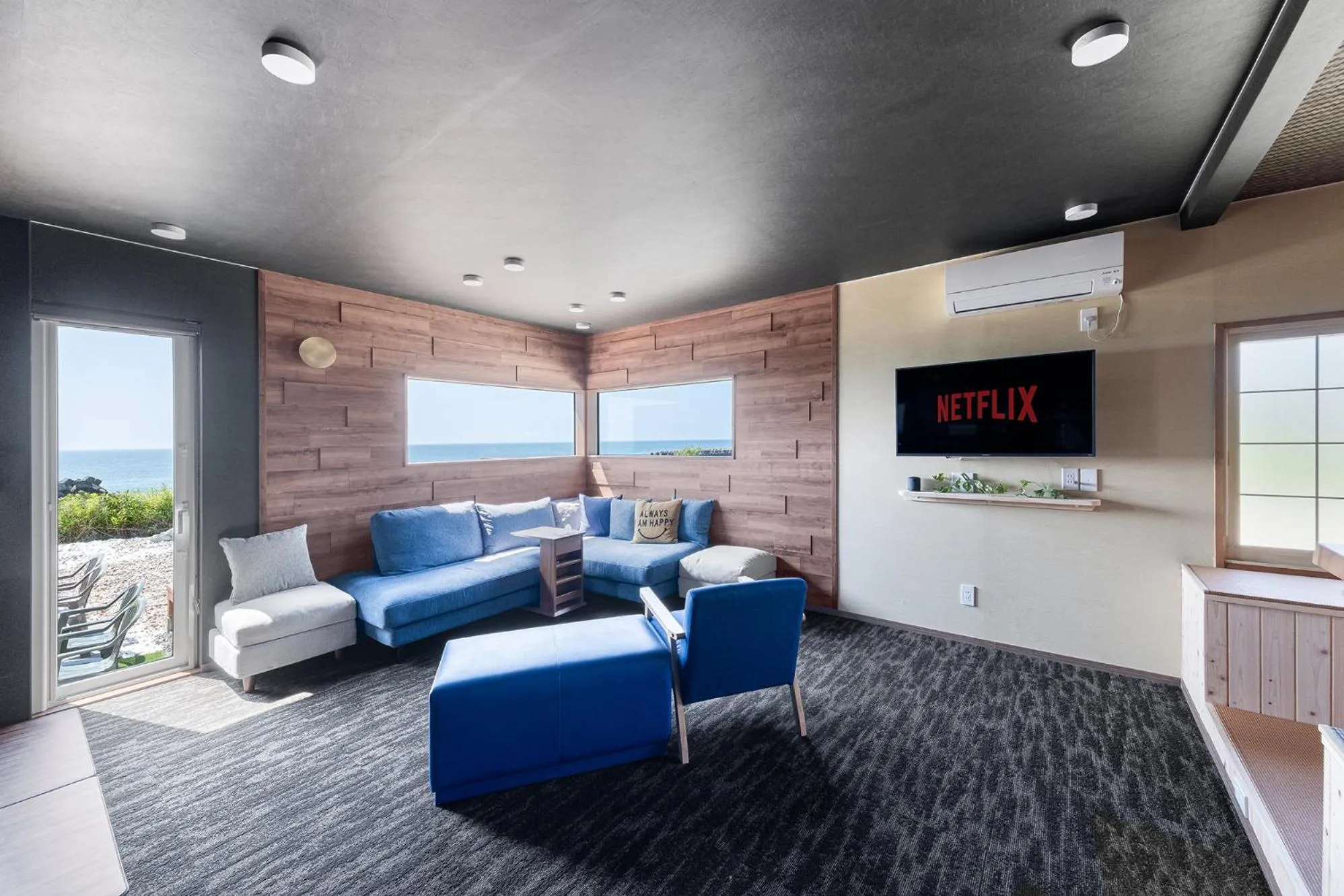 Living room in The OCEAN VISTA