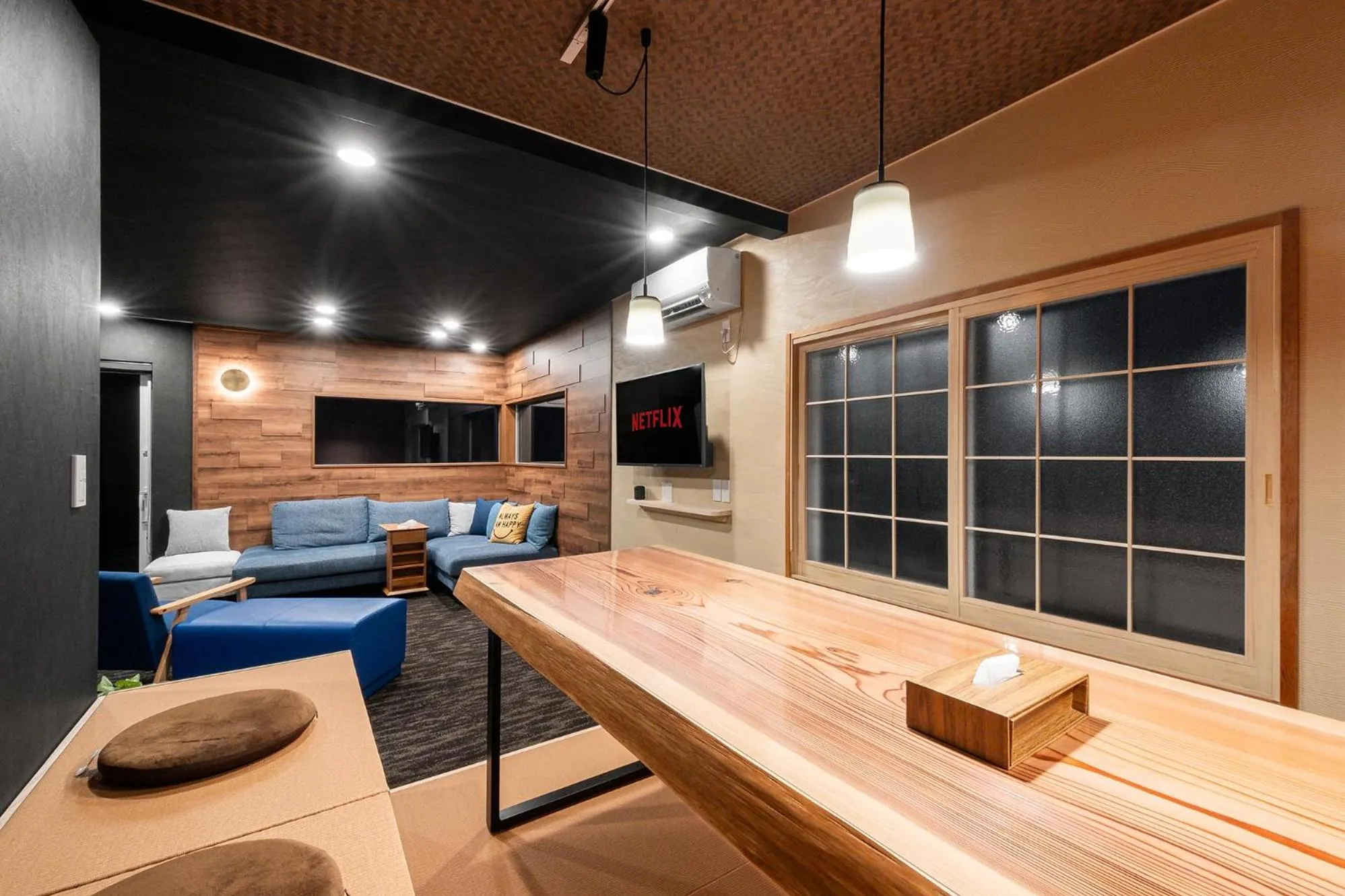 Dining area in The OCEAN VISTA