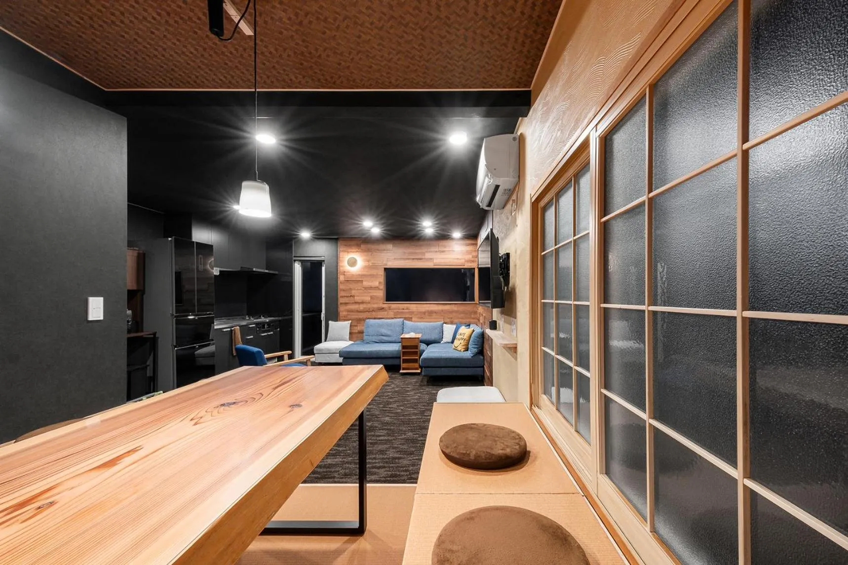 Dining area in The OCEAN VISTA