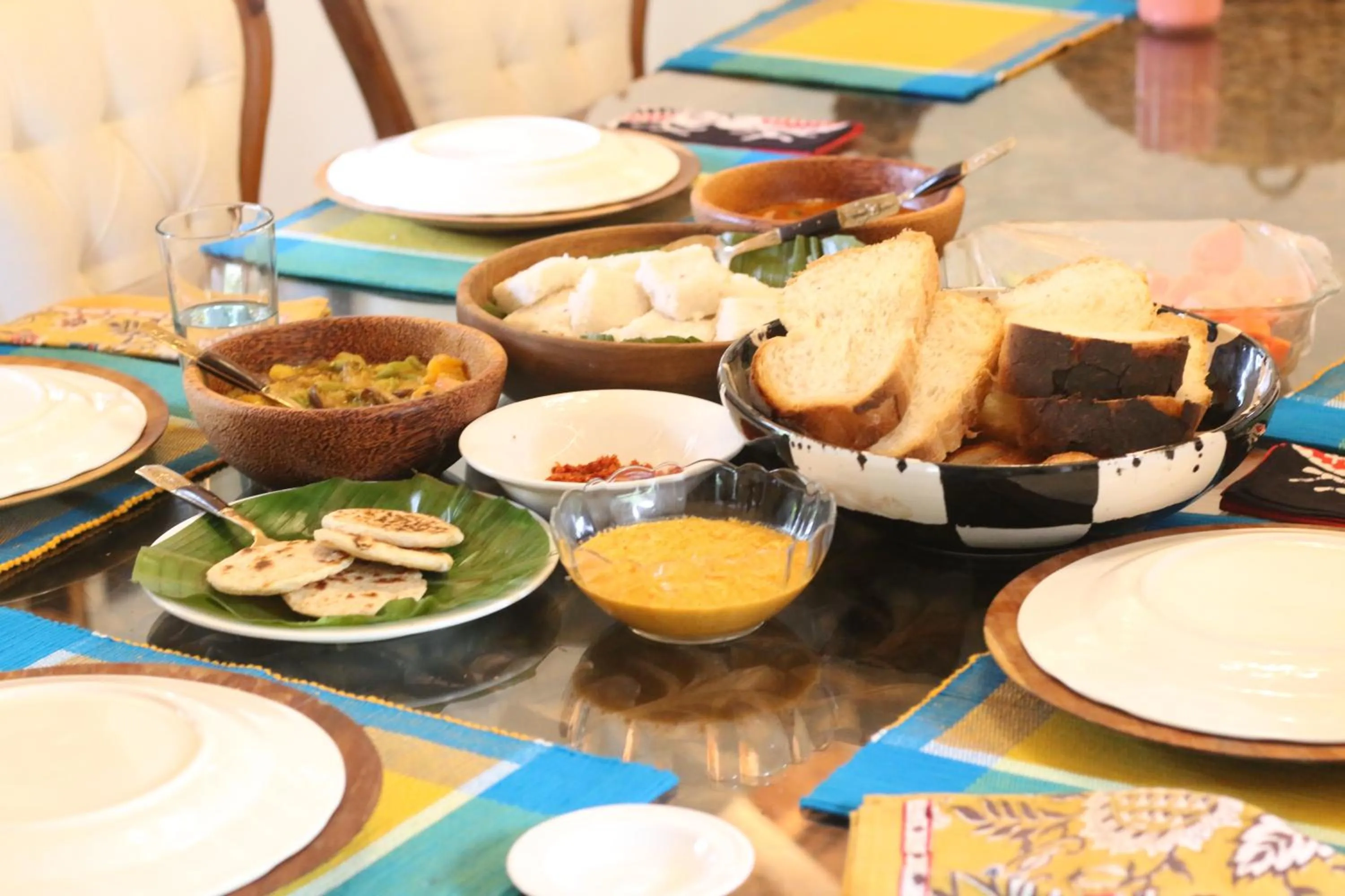 Food and drinks in Andiramada Walawwa