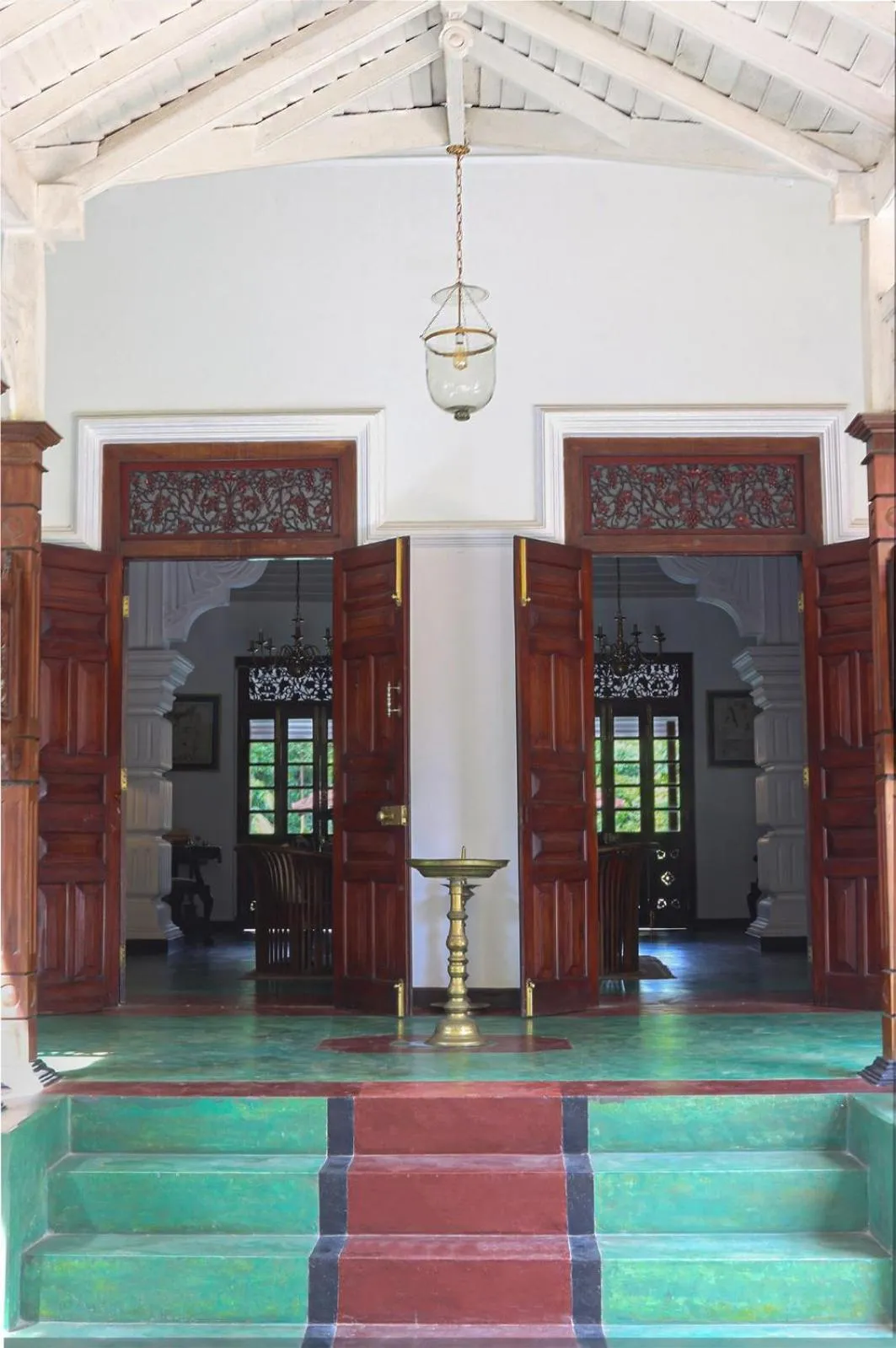 Facade/entrance in Andiramada Walawwa