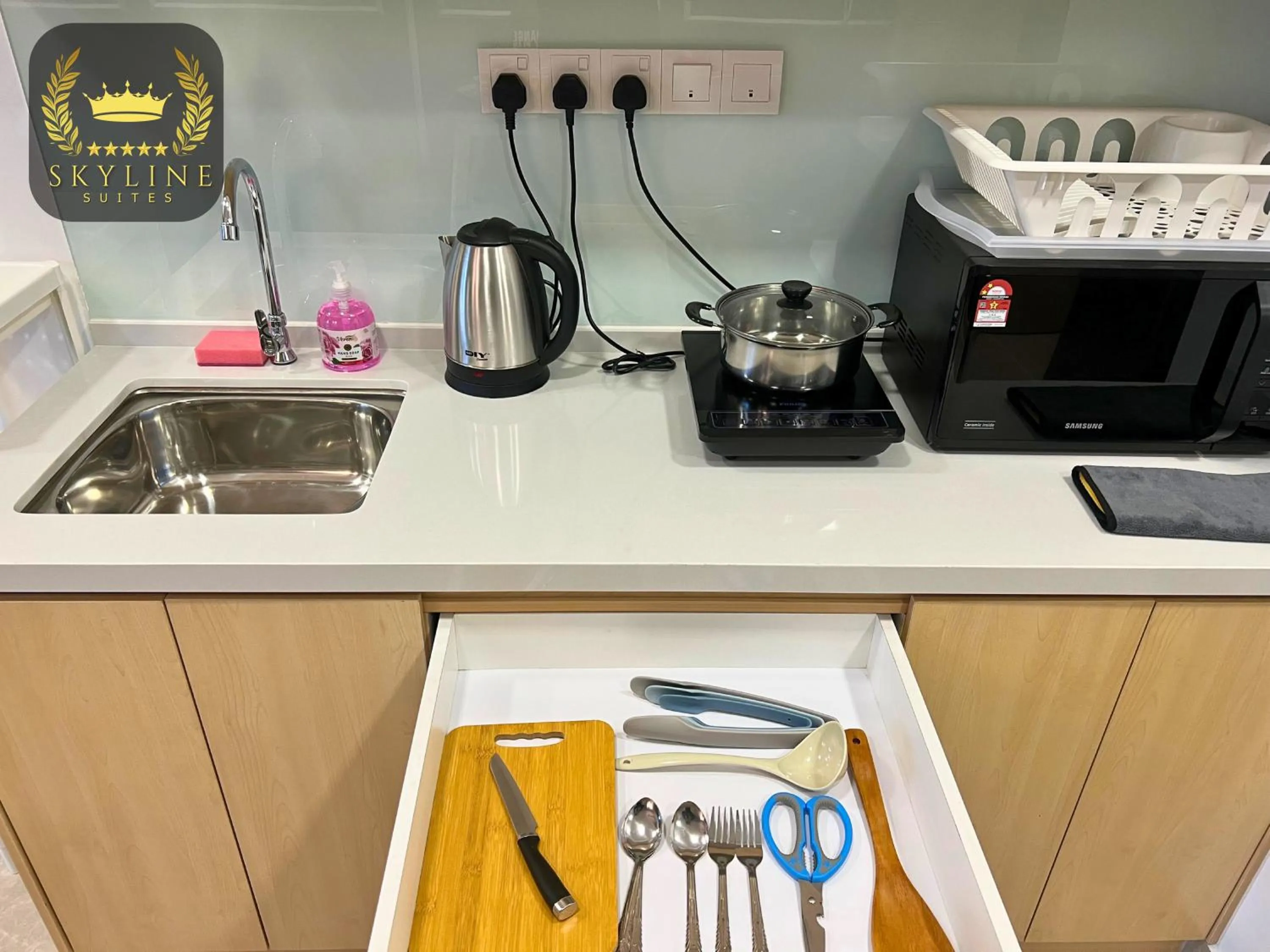 Kitchen or kitchenette in The Colony Skyline Suites KLCC