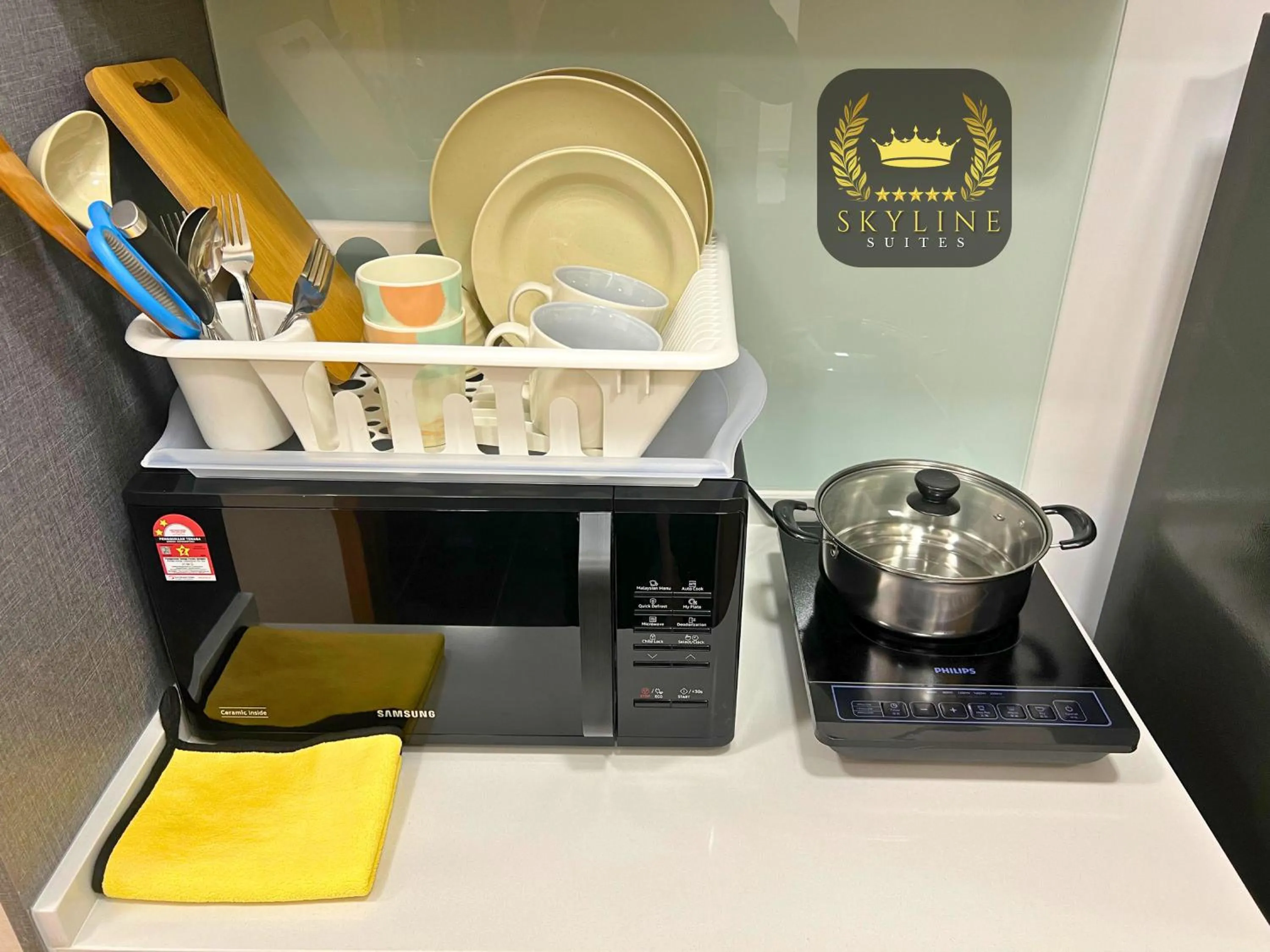 Kitchen or kitchenette in The Colony Skyline Suites KLCC