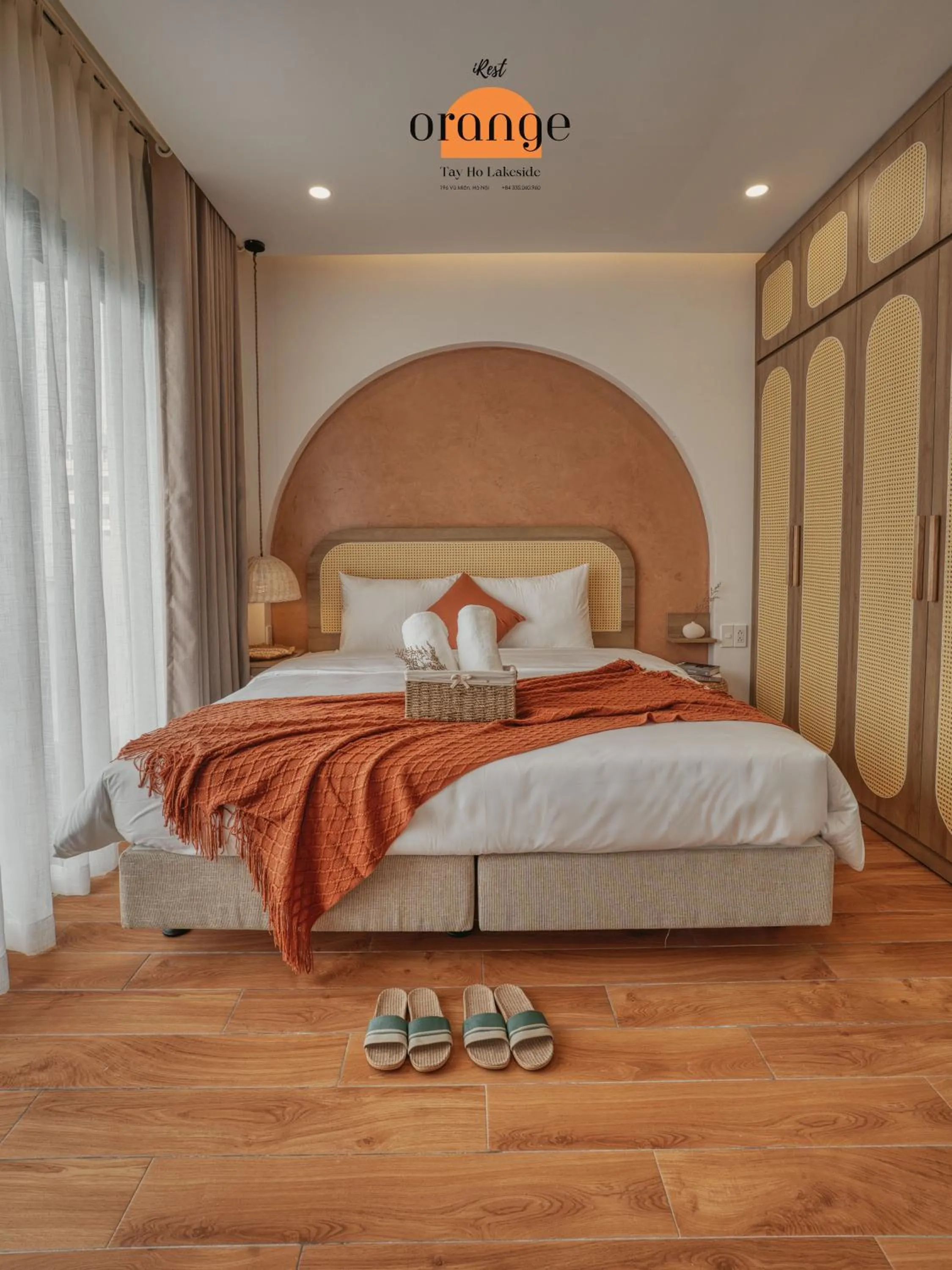 Bed in iRest Orange Tay Ho Lakeside Apartment