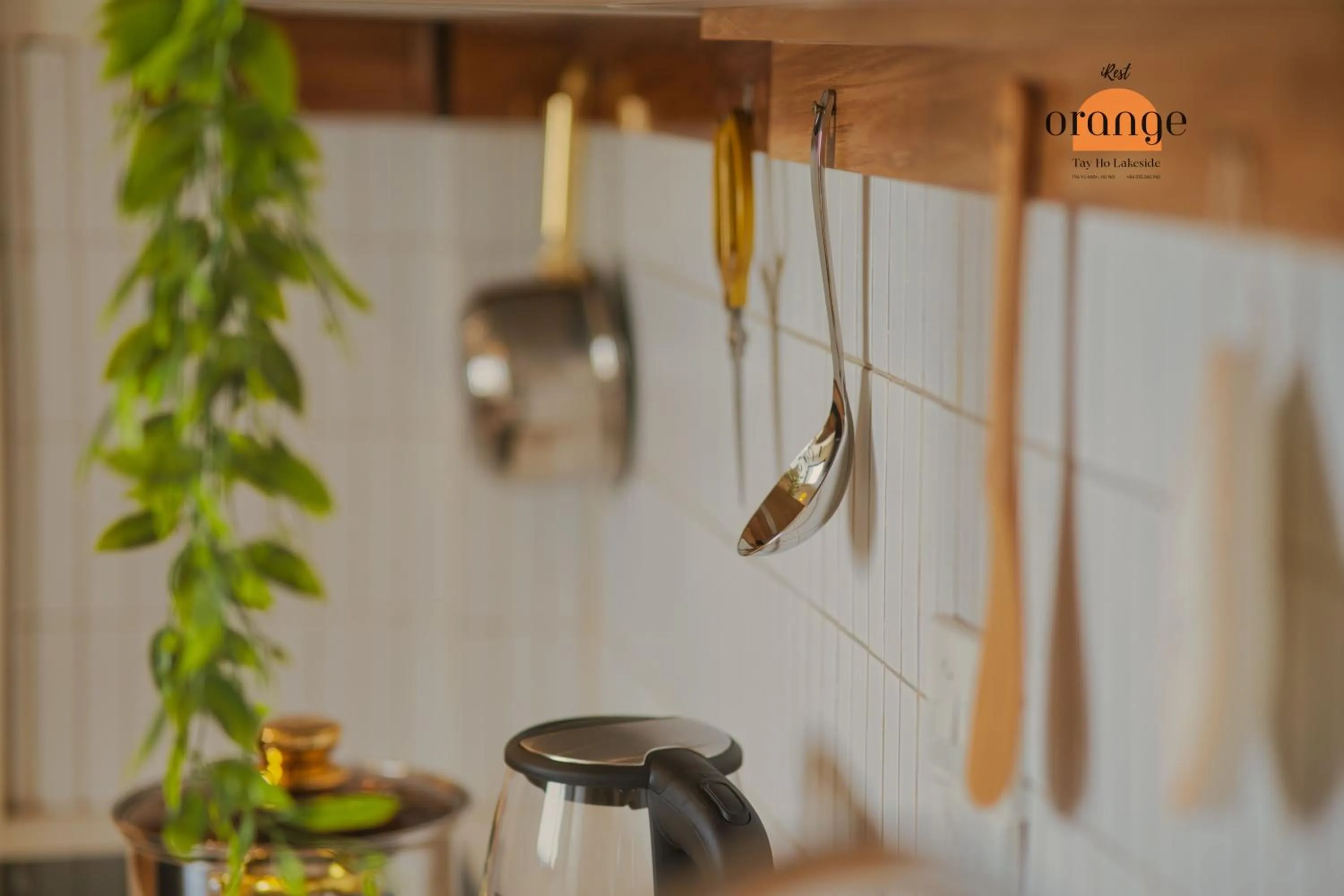 iRest Orange Tay Ho Lakeside Apartment