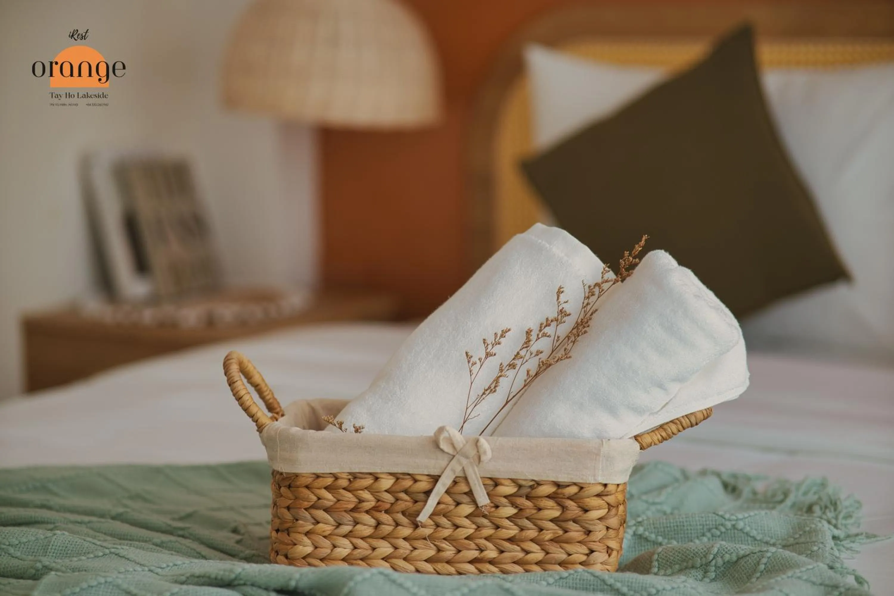 Bed in iRest Orange Tay Ho Lakeside Apartment