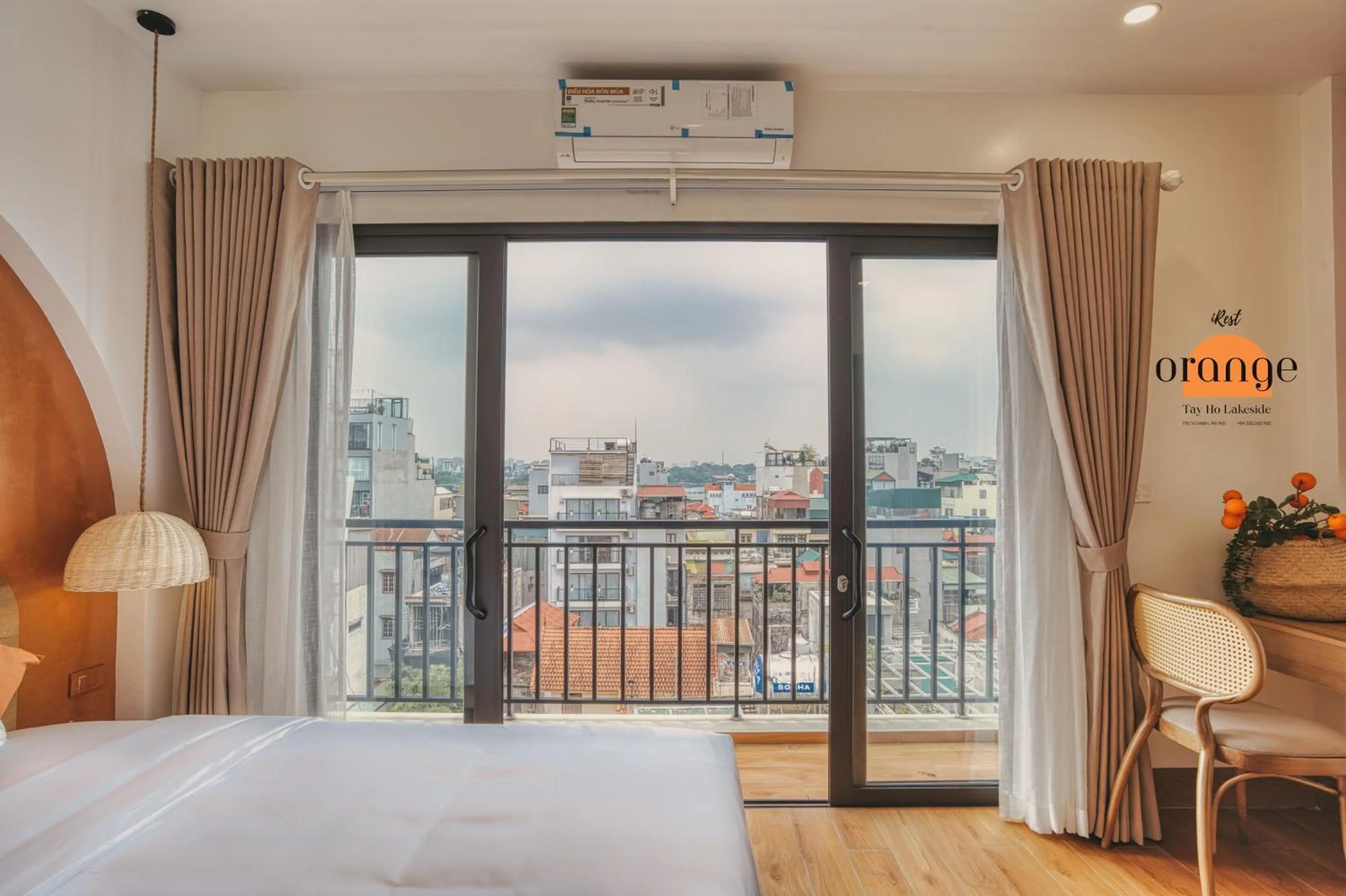 View (from property/room), Bed in iRest Orange Tay Ho Lakeside Apartment