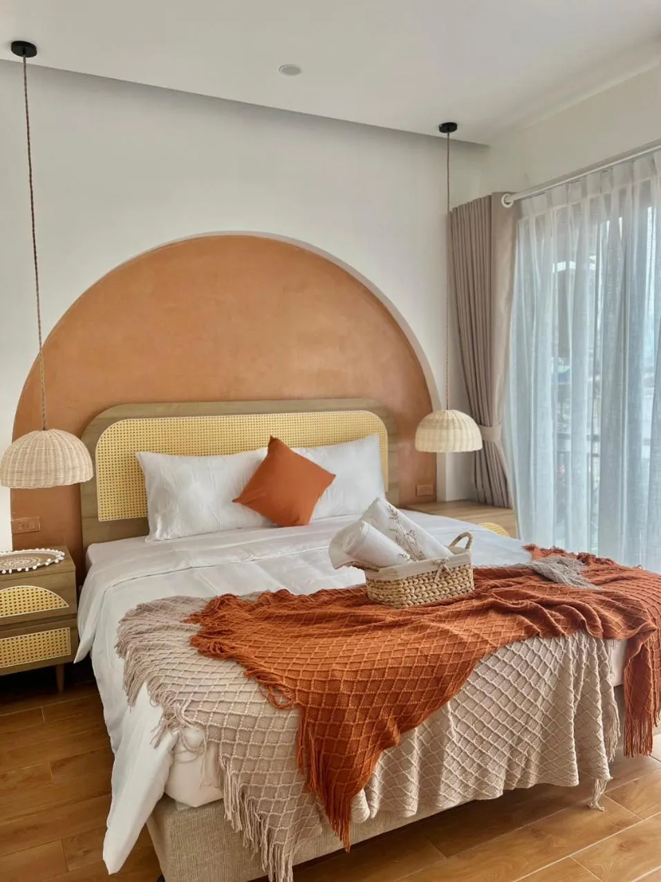 Bed in iRest Orange Tay Ho Lakeside Apartment