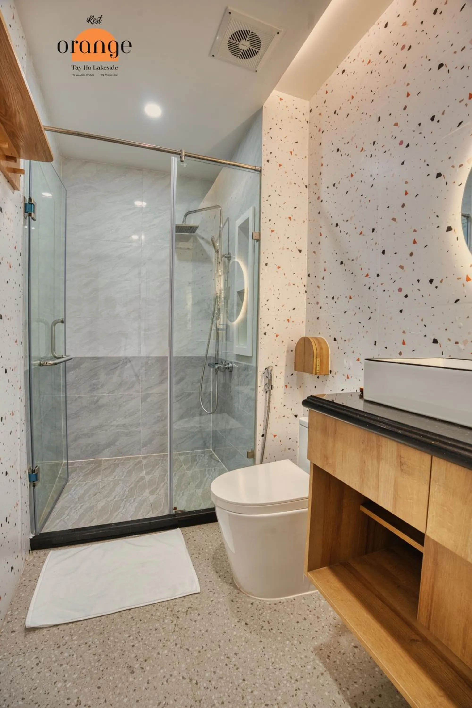 iRest Orange Tay Ho Lakeside Apartment