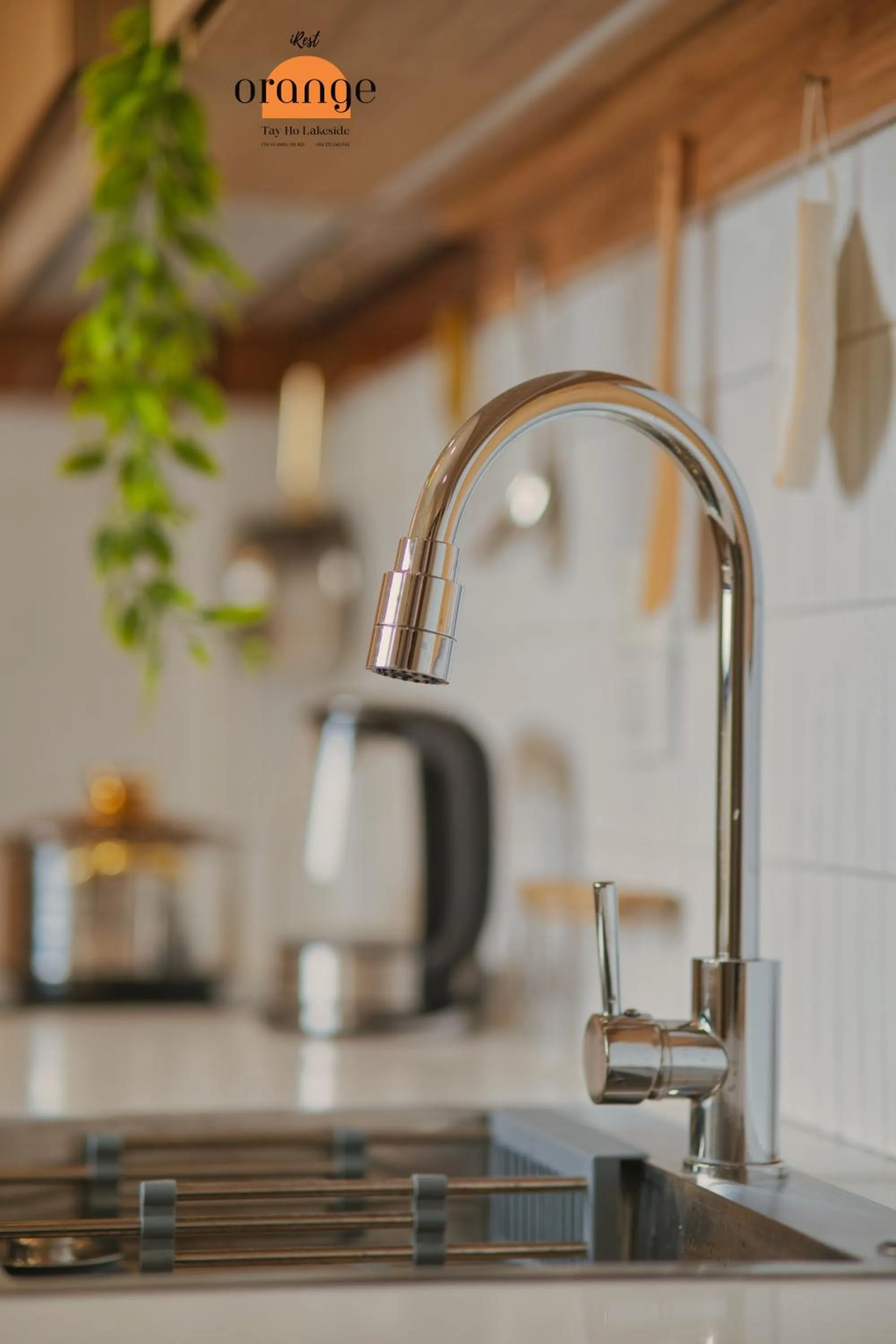 iRest Orange Tay Ho Lakeside Apartment