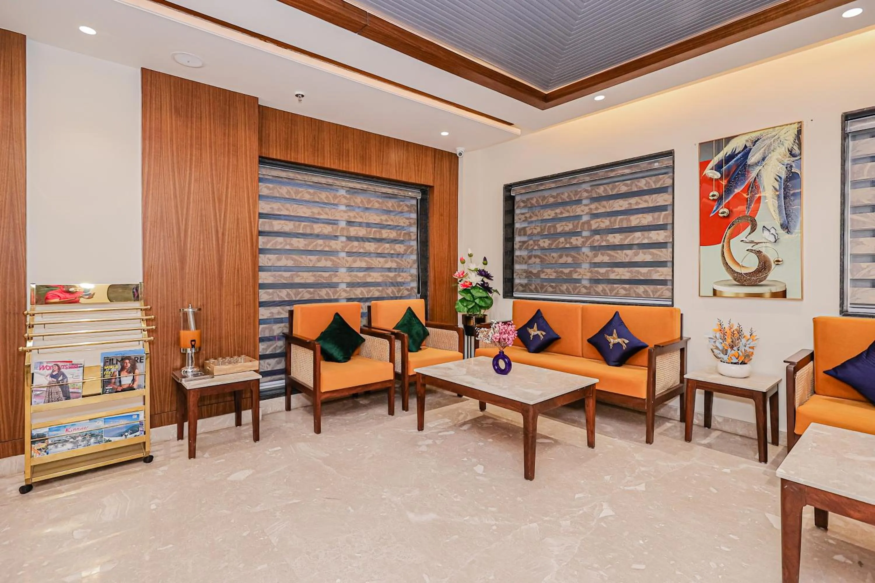 Seating area in Regenta Inn Luxinna Heights Mcleodganj