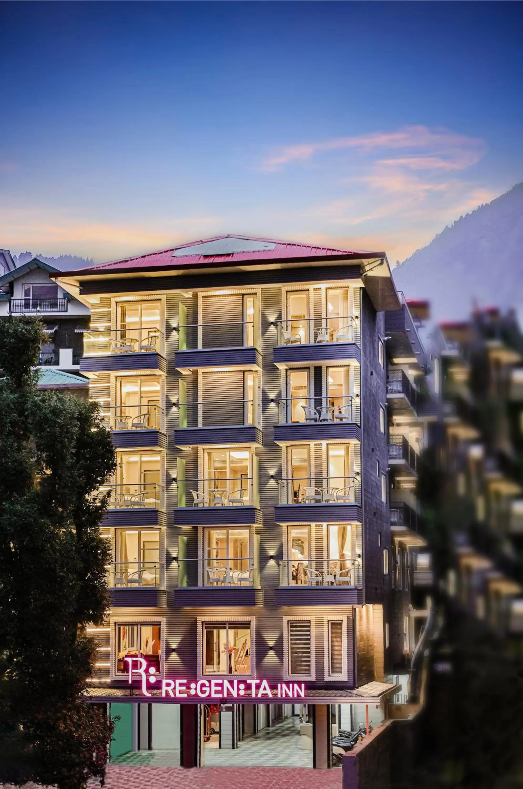 Balcony/Terrace in Regenta Inn Luxinna Heights Mcleodganj