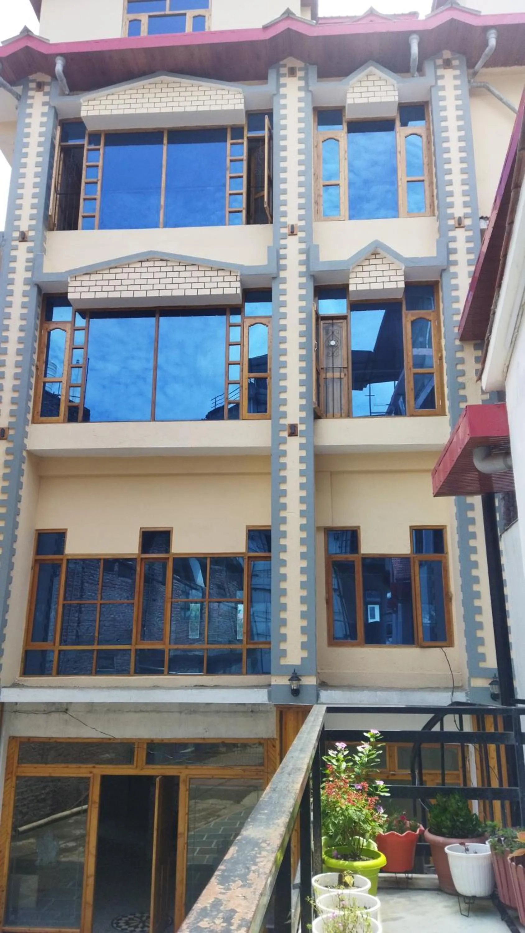 Property building in Hotel CM Palace - Pure Vegetarian