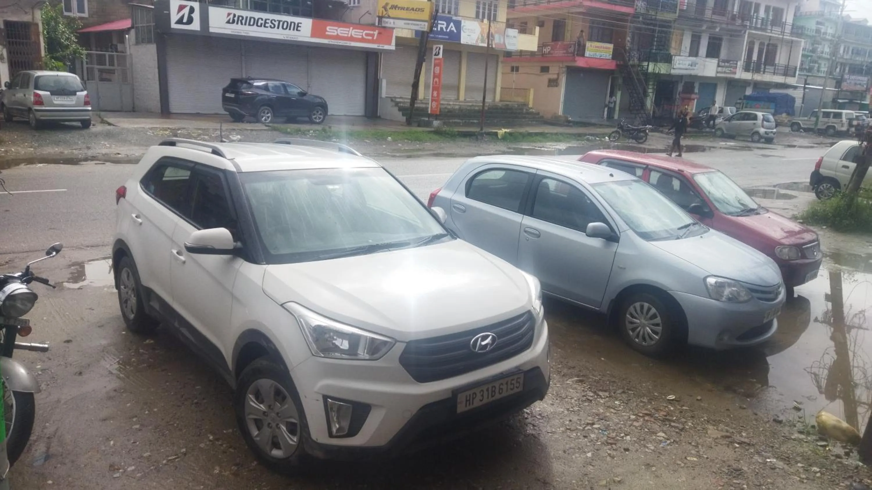 Parking in Hotel CM Palace - Pure Vegetarian