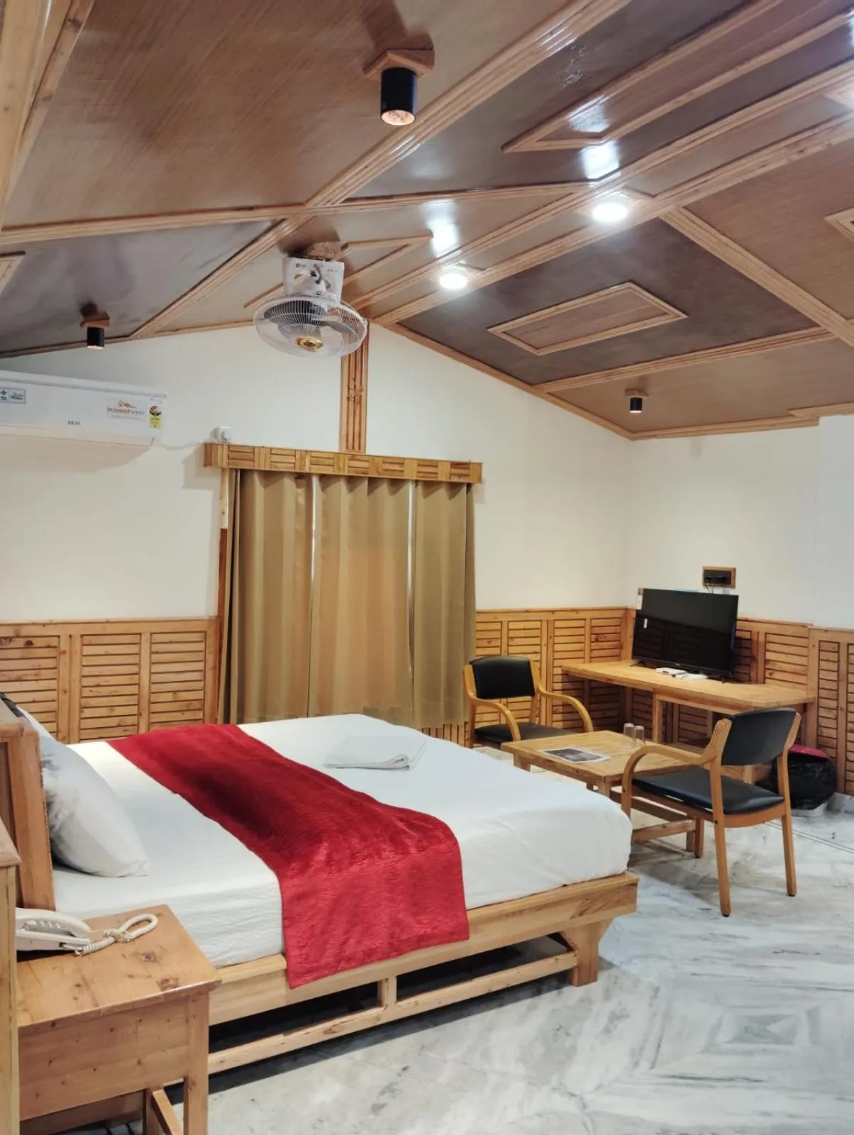 Bedroom, Bed in Hotel CM Palace - Pure Vegetarian