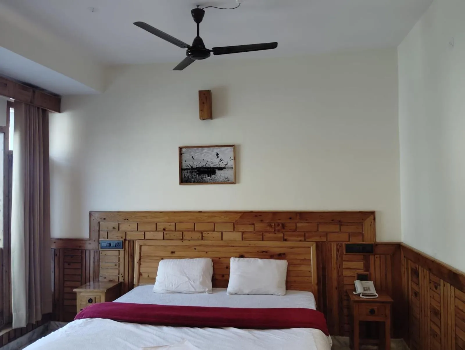 Photo of the whole room, Bed in Hotel CM Palace - Pure Vegetarian