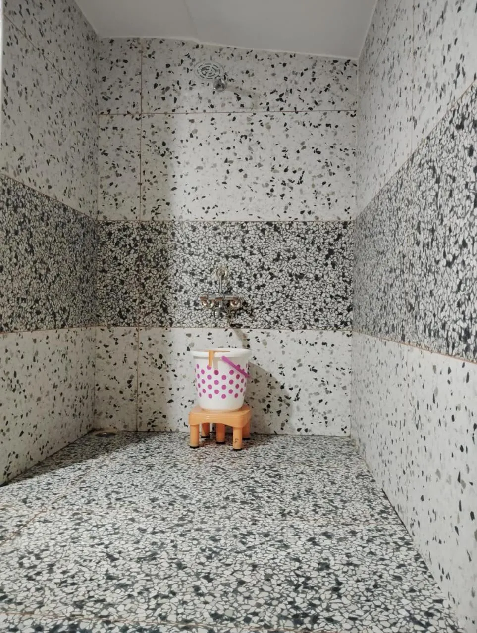 Bathroom in Hotel CM Palace - Pure Vegetarian