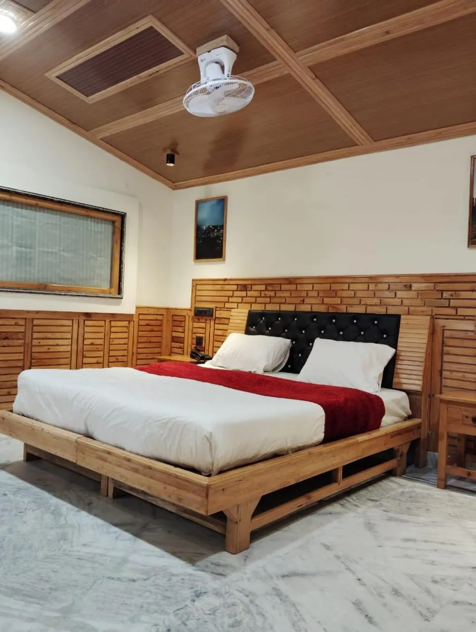 Bed in Hotel CM Palace - Pure Vegetarian