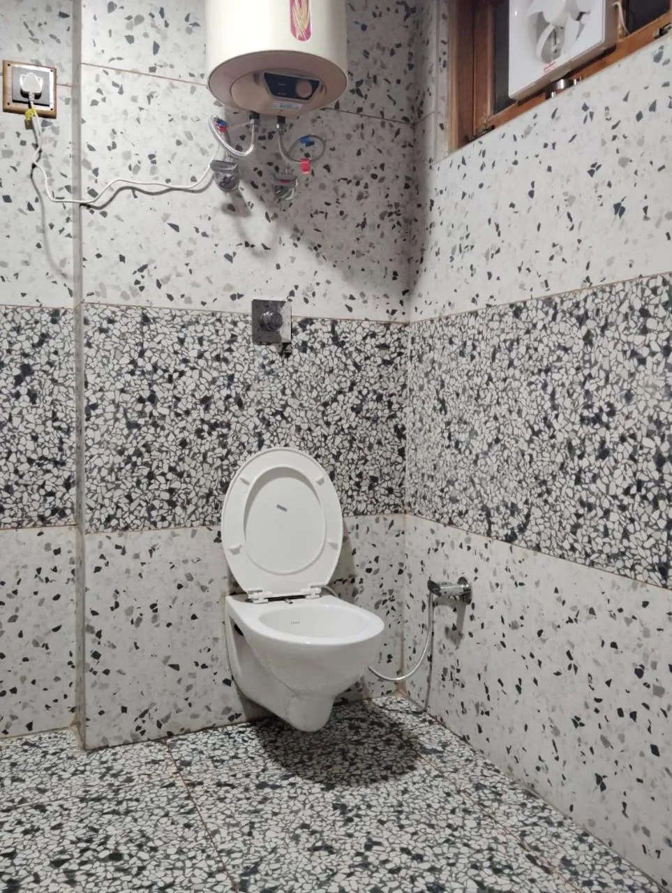 Bathroom in Hotel CM Palace - Pure Vegetarian