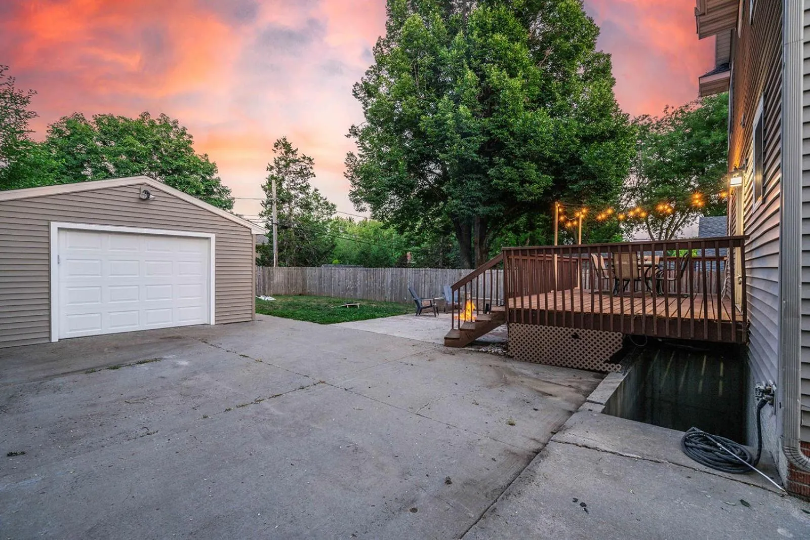 Property building in Grand Palace