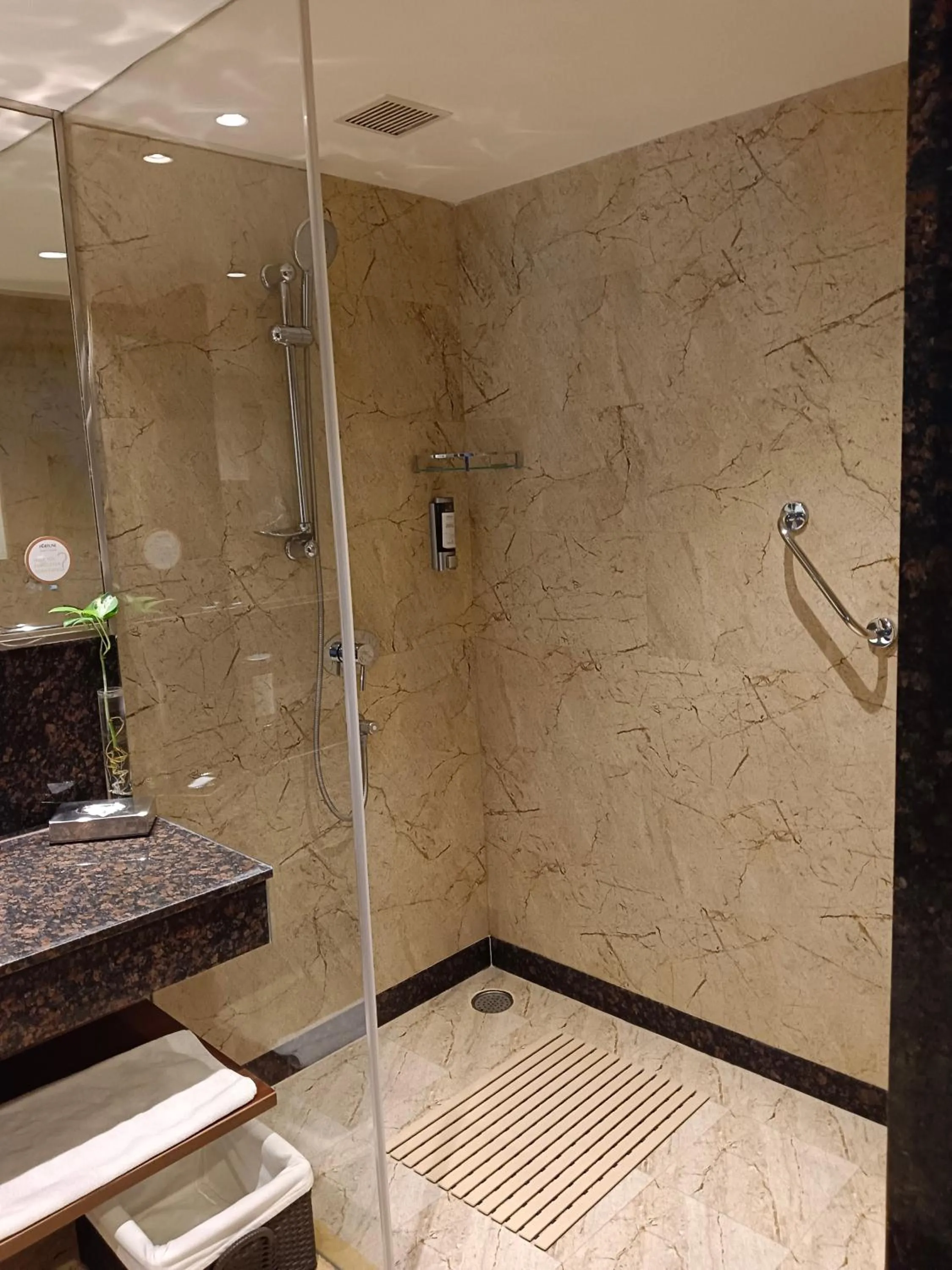 Shower in Fortune Park, Tiruppur - Member ITC Hotels' Group