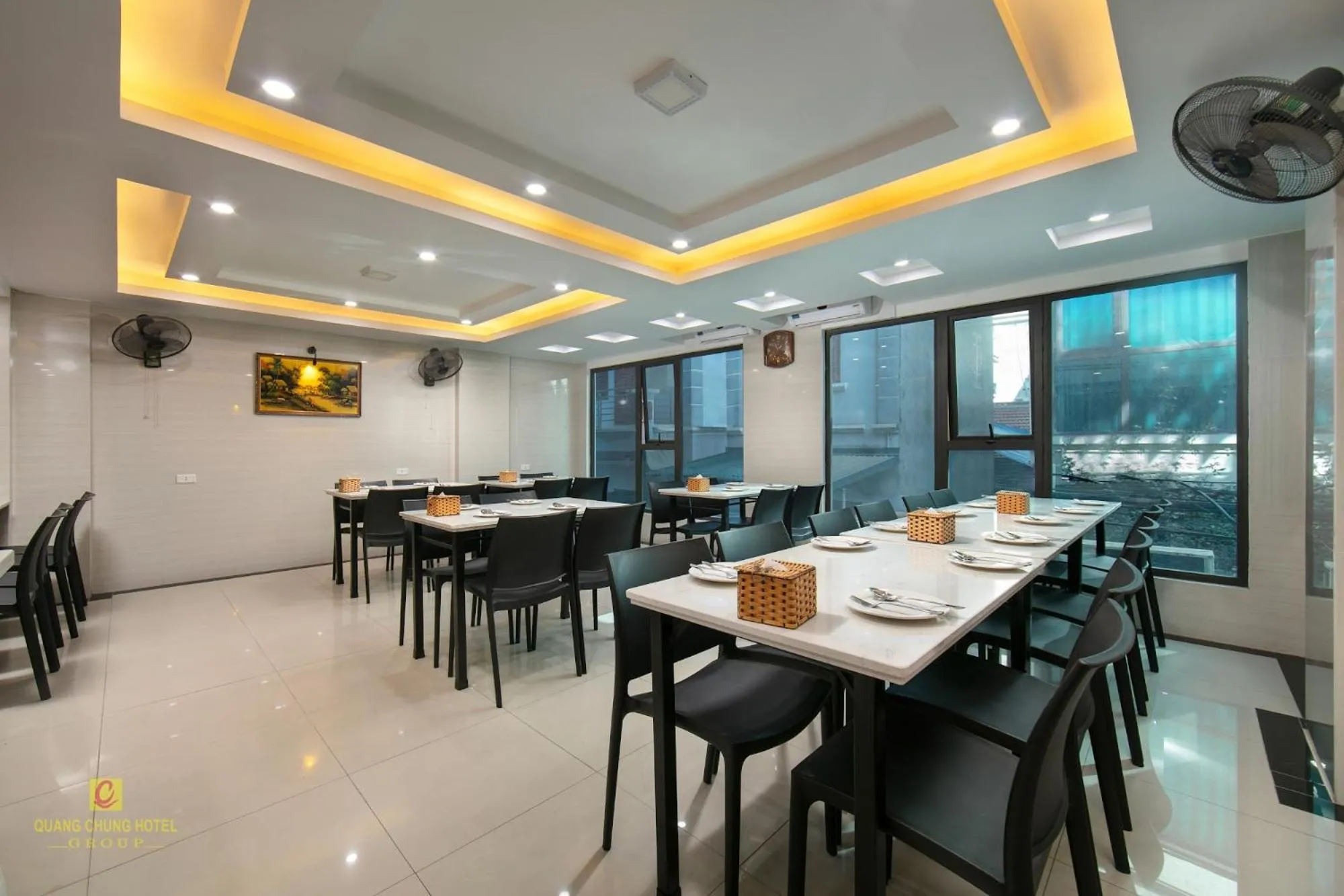 Restaurant/places to eat in Nhan Hoa Hotel