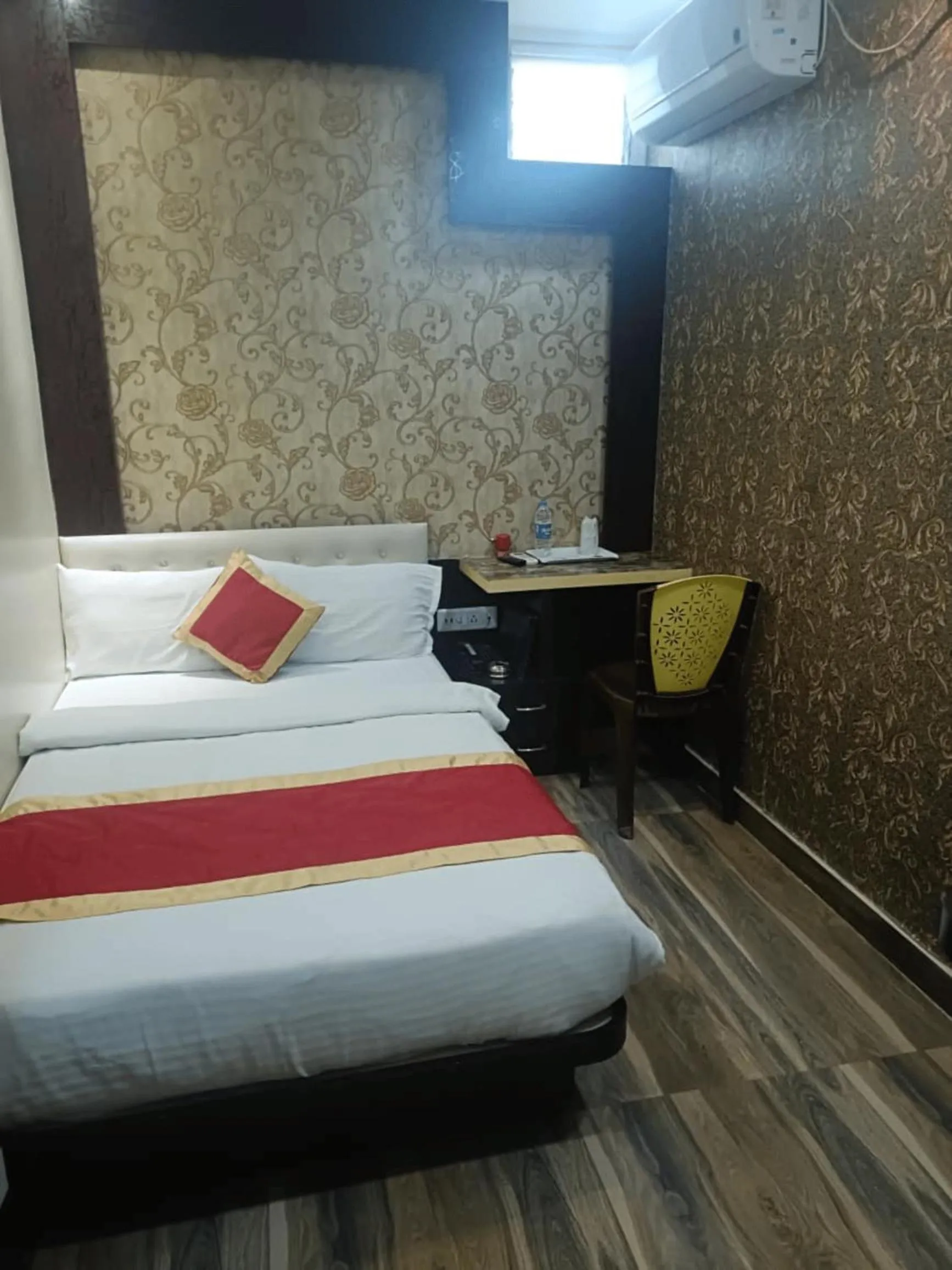 Bedroom, Bed in Hotel Swagat