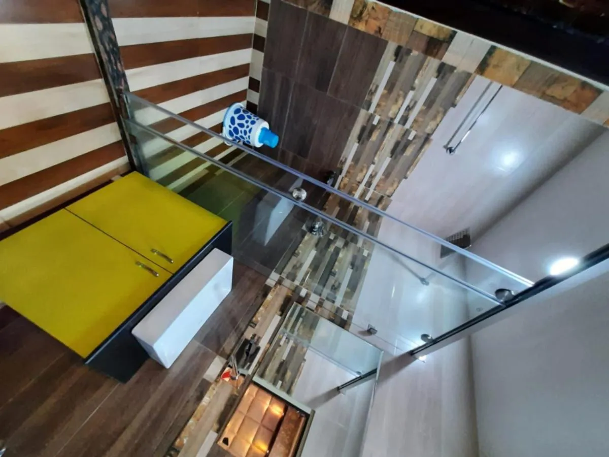 Shower in Hotel Swagat