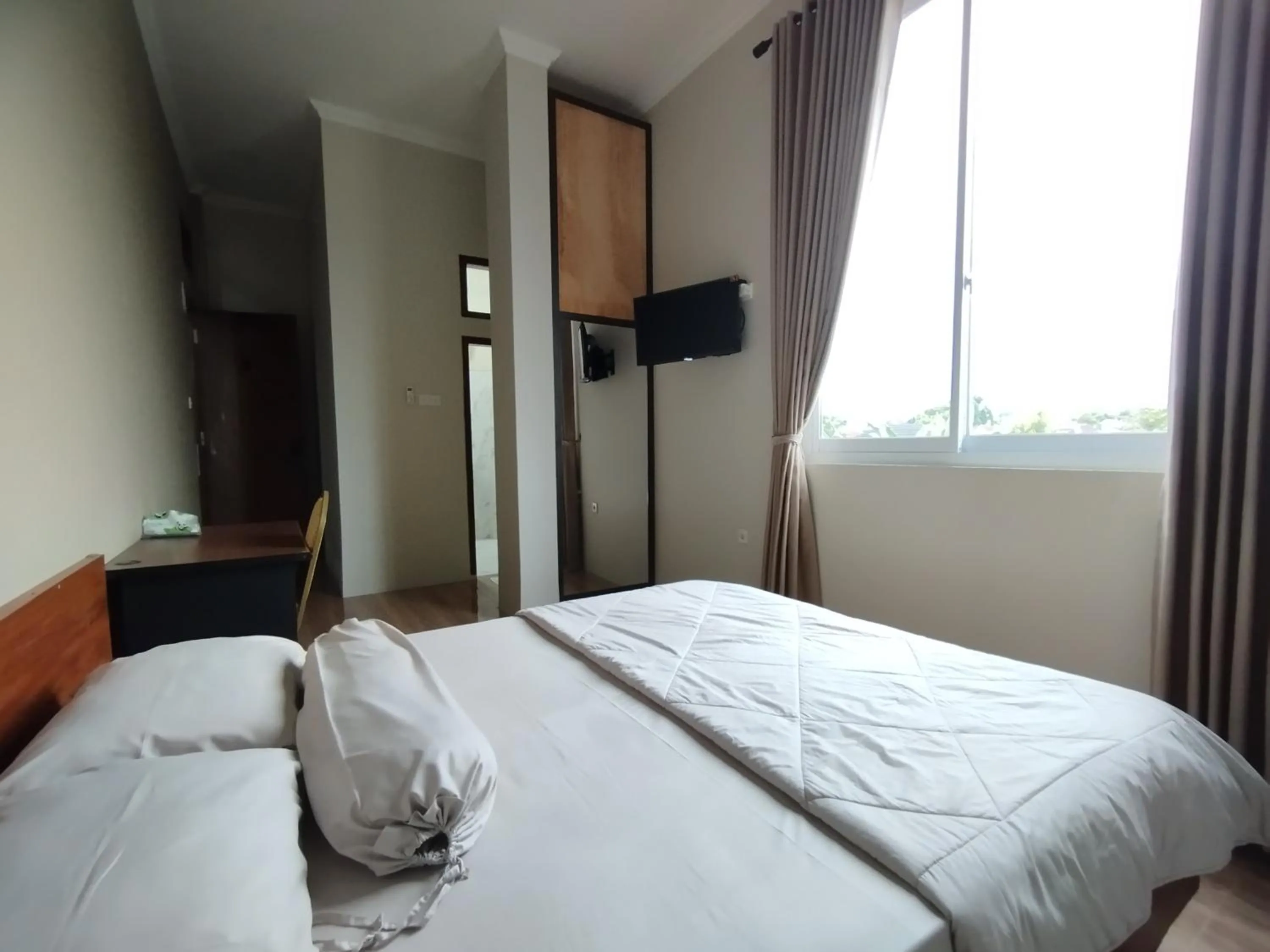 Bedroom, Bed in Saira Hotel dan Homestay Syariah
