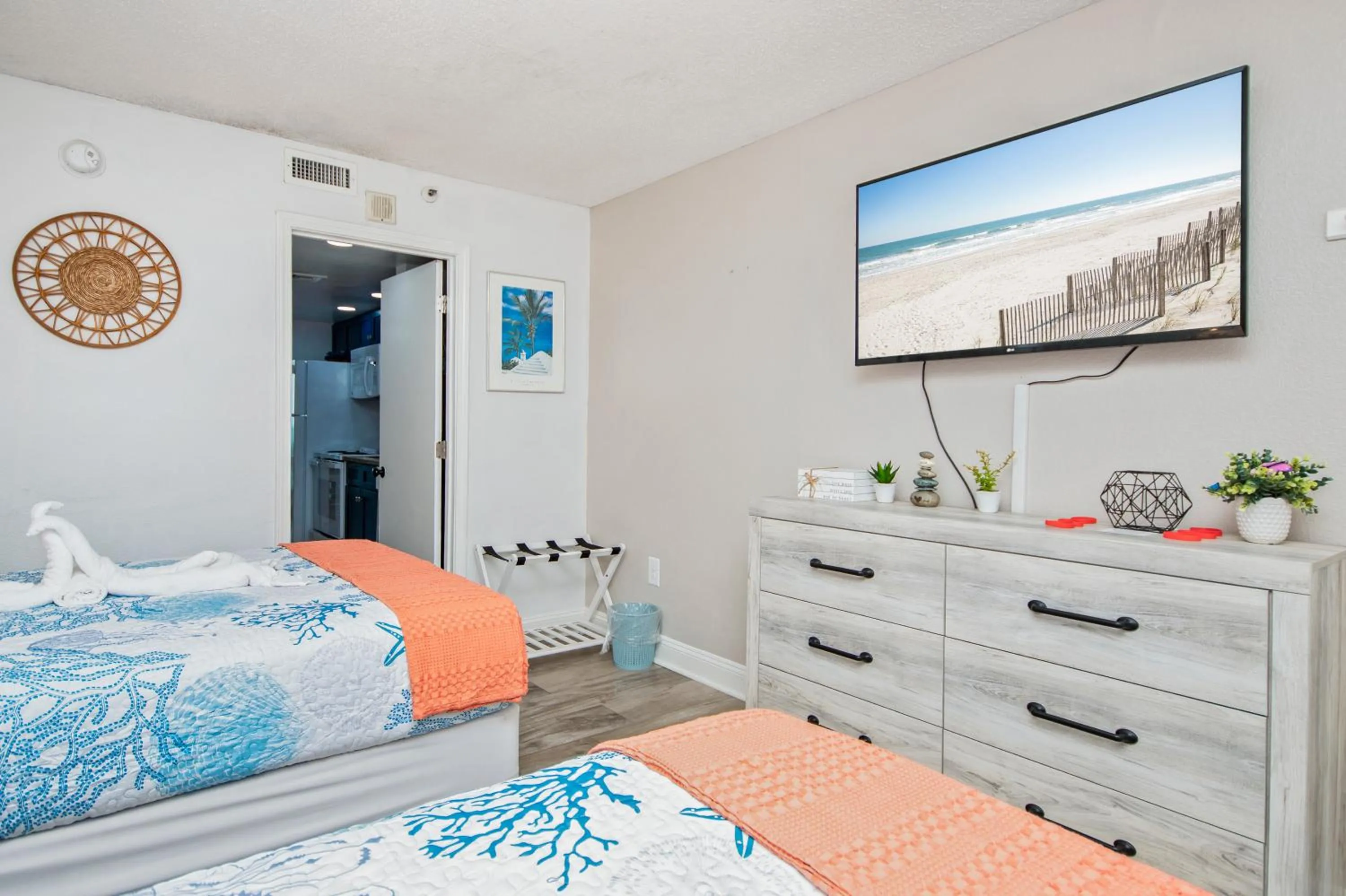 TV and multimedia, Bed in Sea Breeze