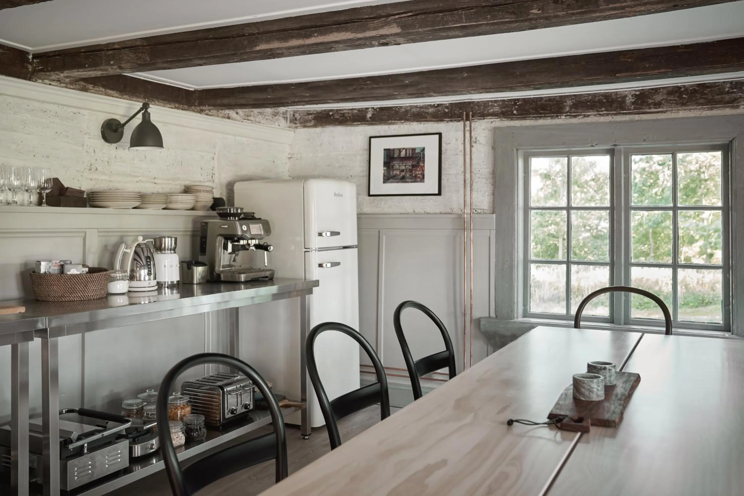 Kitchen or kitchenette in Kungs Starby Gård Bed and Breakfast