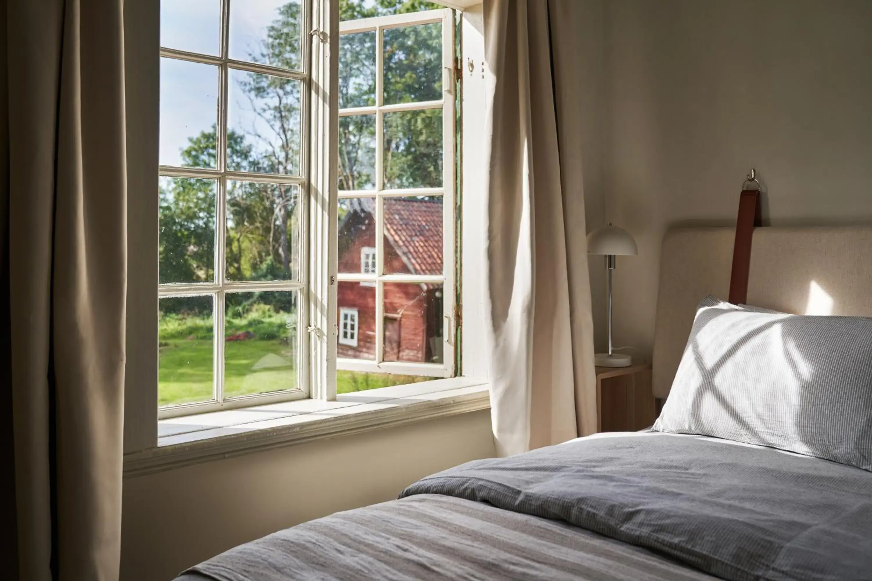 Double Room with Private Bathroom - single occupancy in Kungs Starby Gård Bed and Breakfast Double Room with Private Bathroom - single occupancy in Kungs Starby Gård Bed and Breakfast