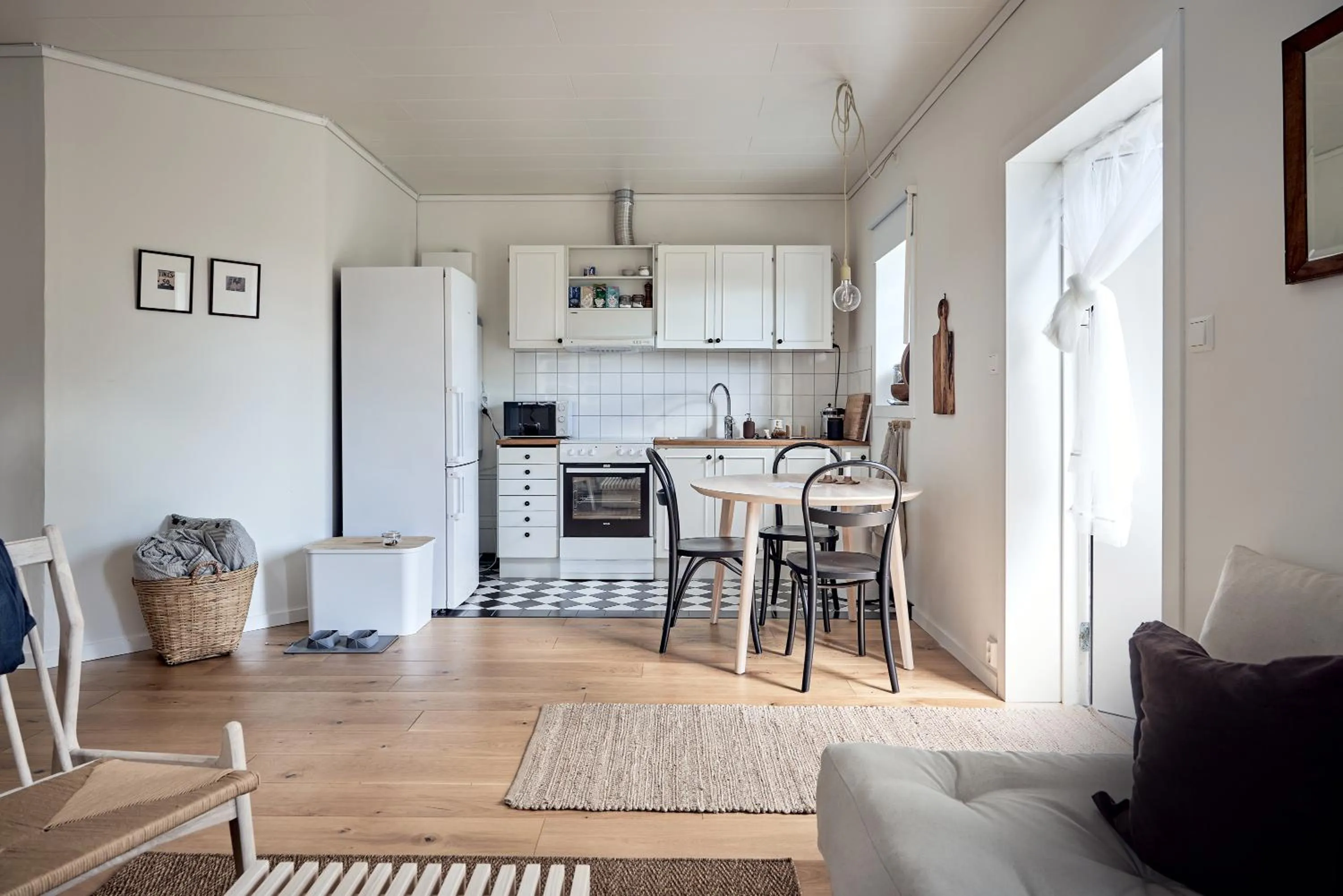 Kitchen or kitchenette in Kungs Starby Gård Bed and Breakfast