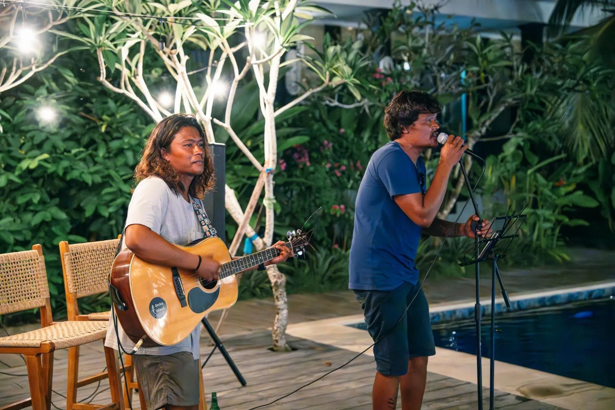 Evening entertainment in Kala Surf Camp