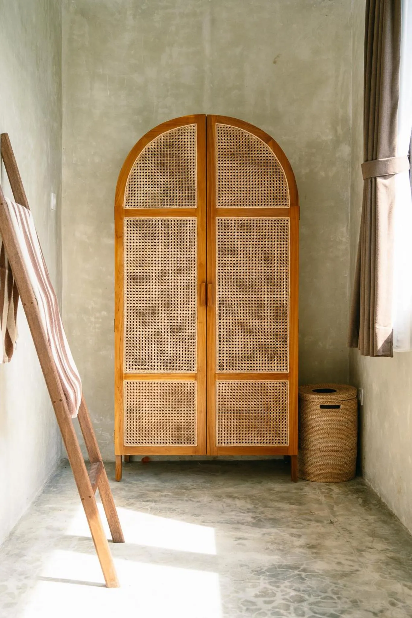 wardrobe in Kala Surf Camp