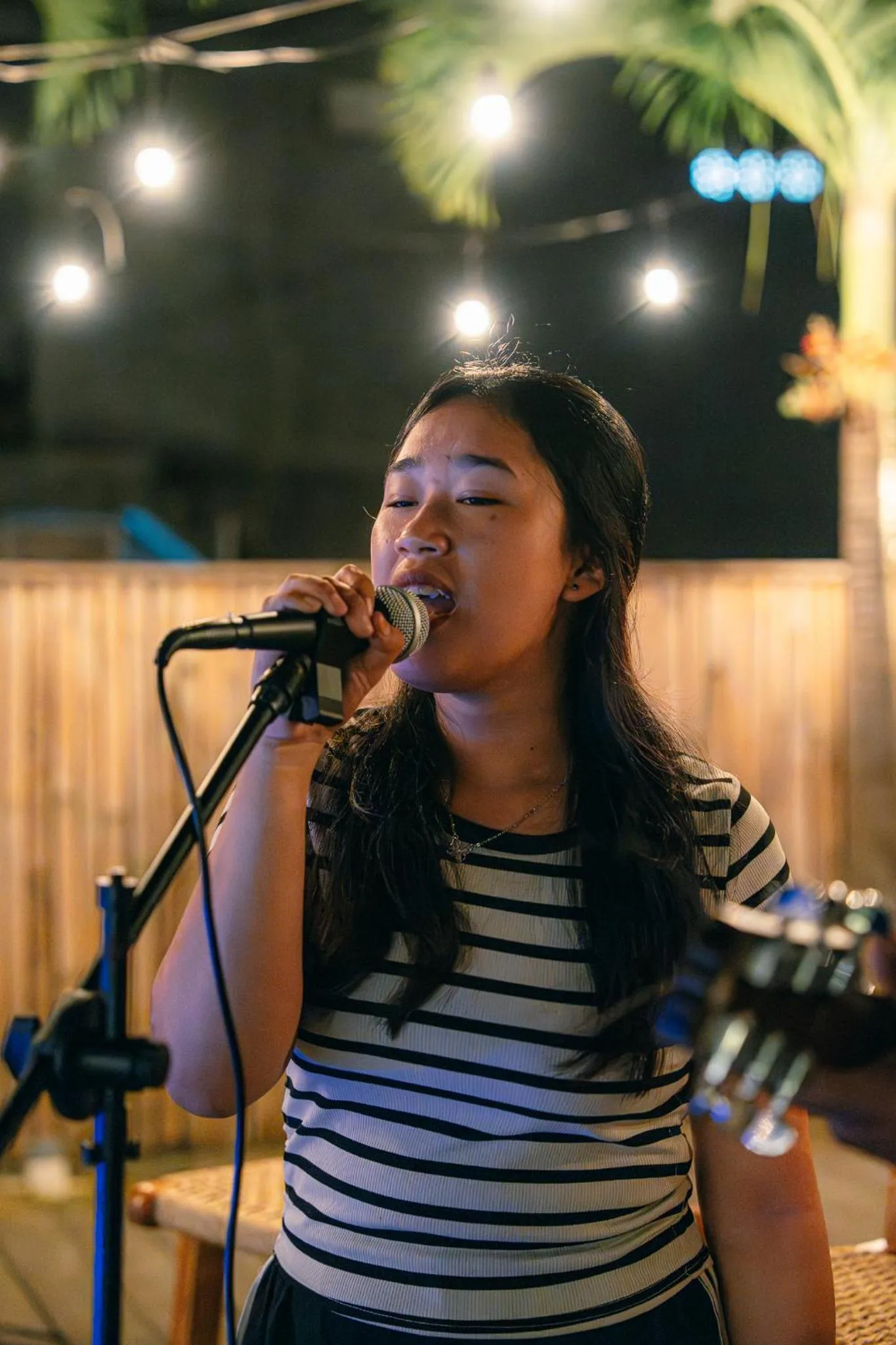 Evening entertainment in Kala Surf Camp
