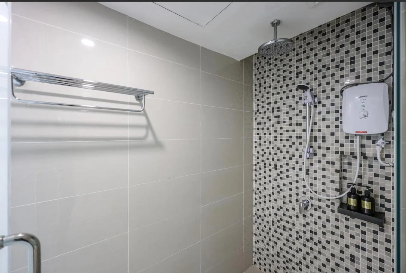 Greystone D' Majestic Place