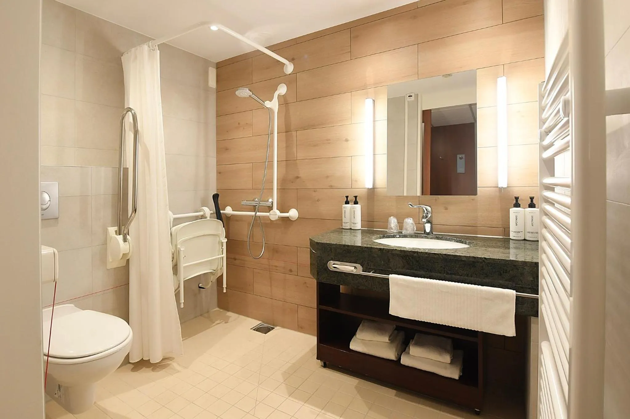 Photo of the whole room in Crowne Plaza Maastricht by IHG