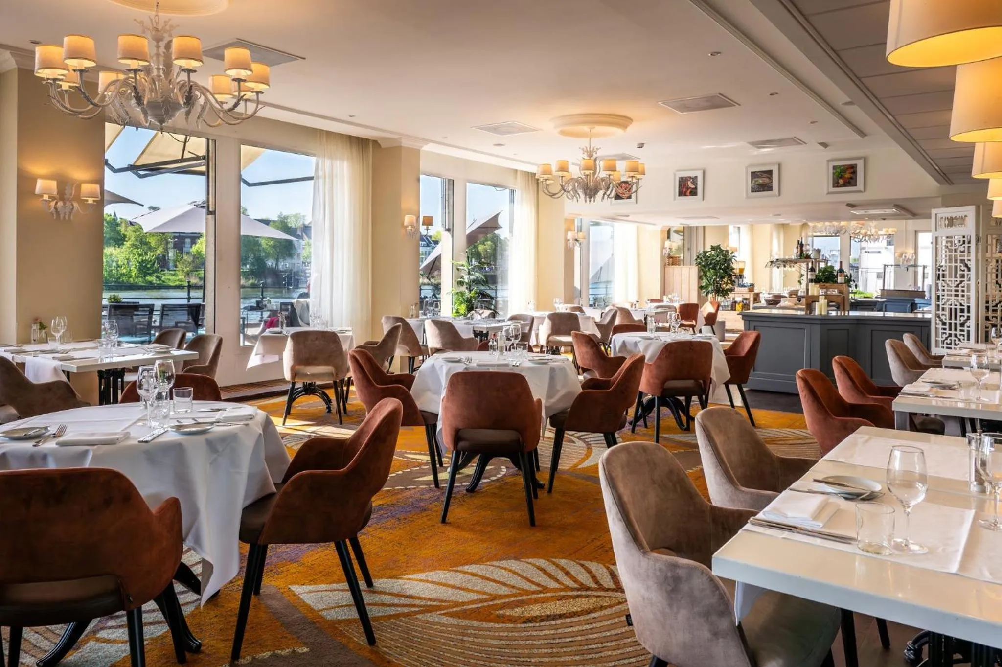 Restaurant/places to eat in Crowne Plaza Maastricht by IHG