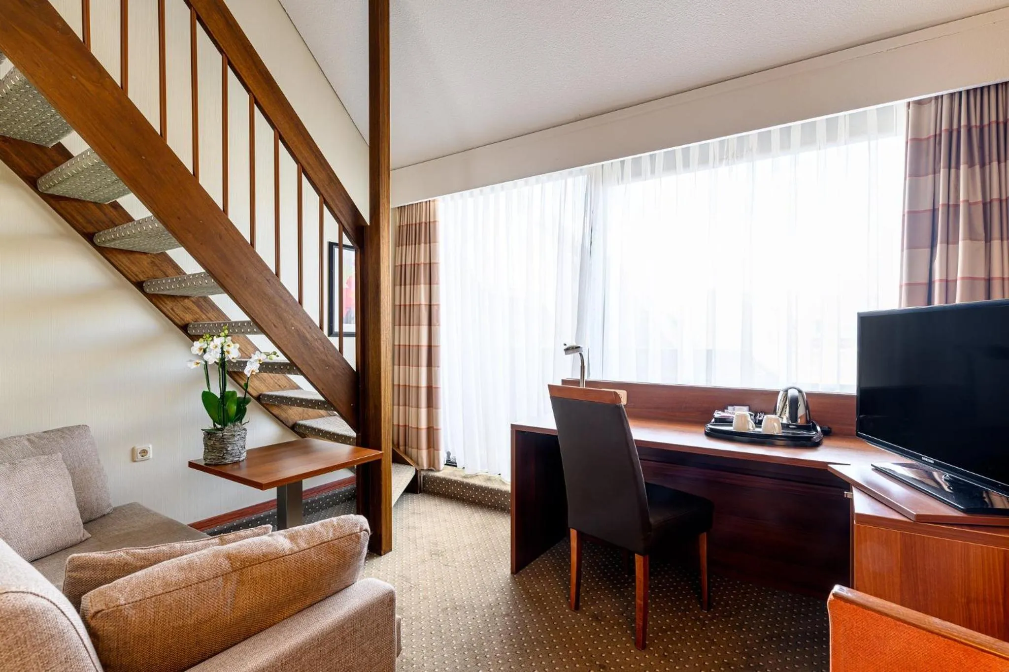 Photo of the whole room in Crowne Plaza Maastricht by IHG