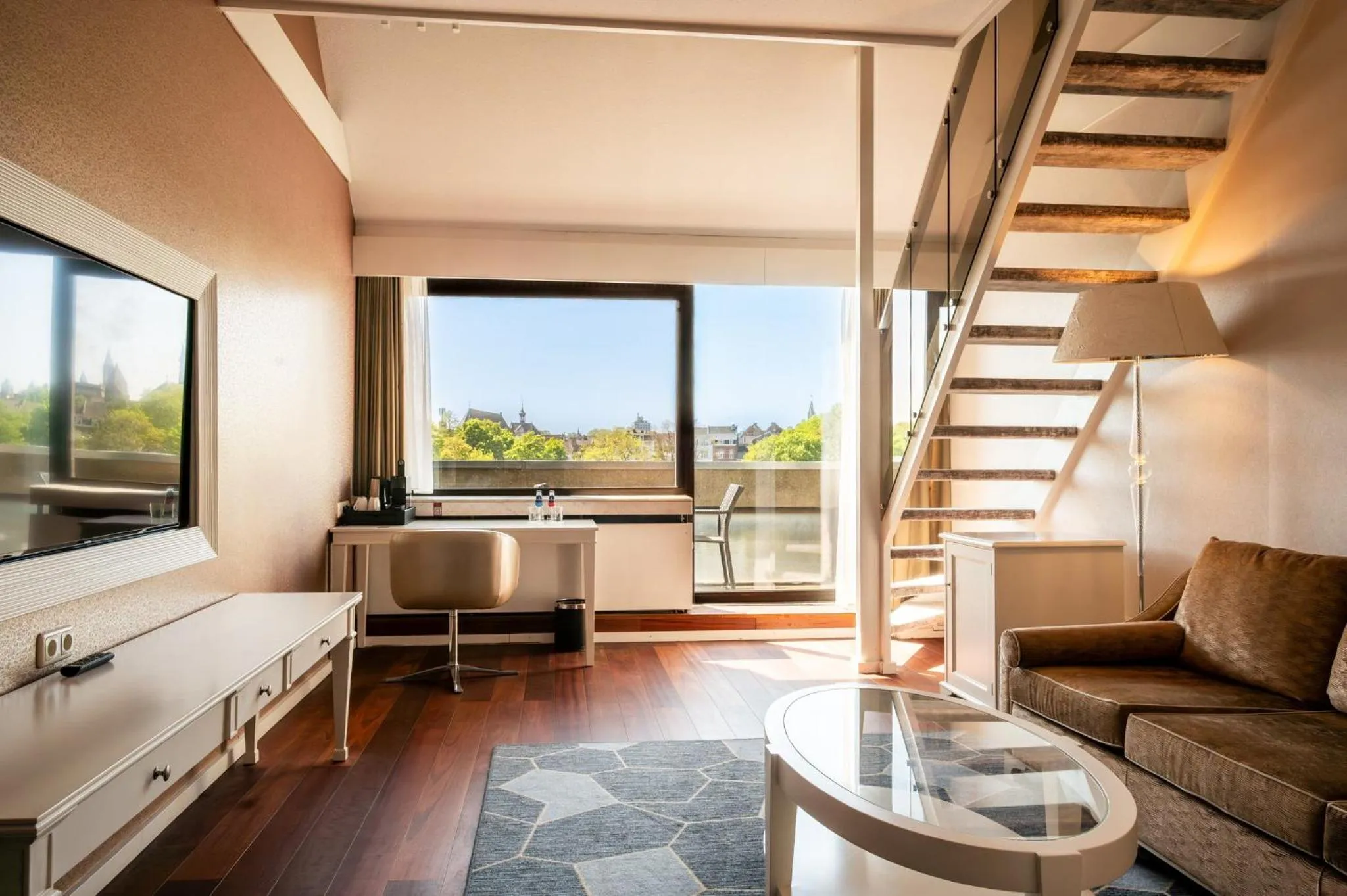 Photo of the whole room in Crowne Plaza Maastricht by IHG