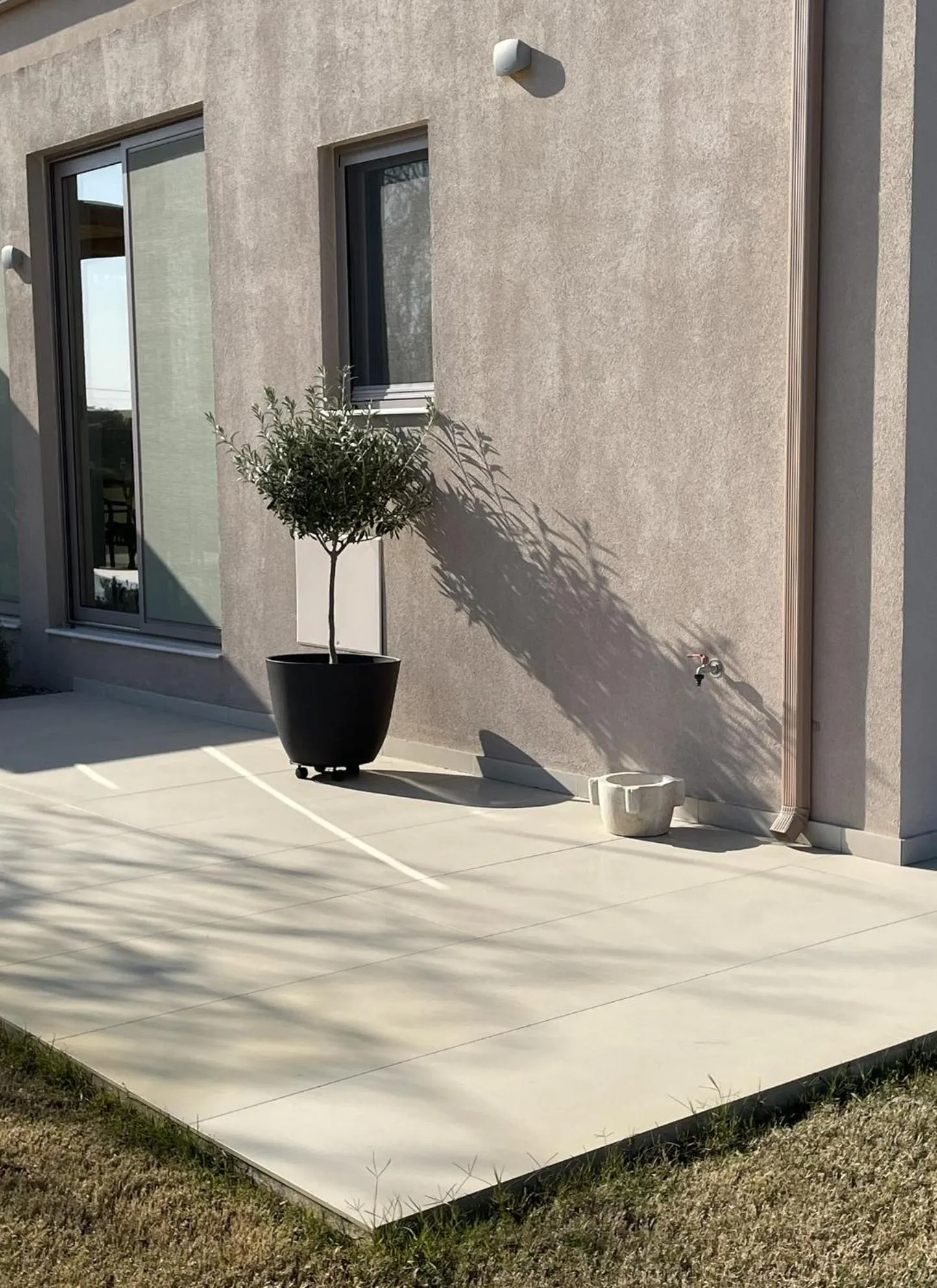 Property building in Pnoe Eco Residences