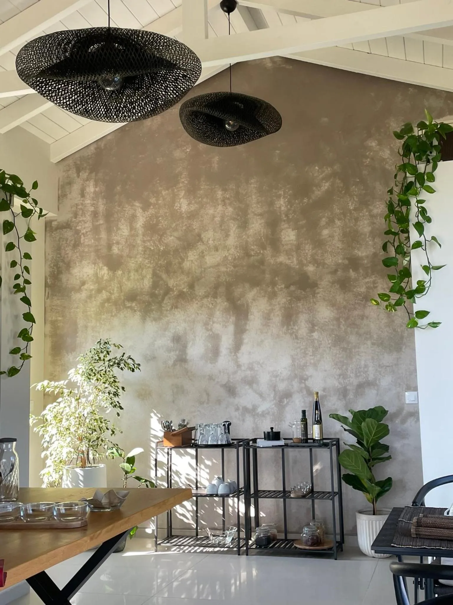 Property building in Pnoe Eco Residences