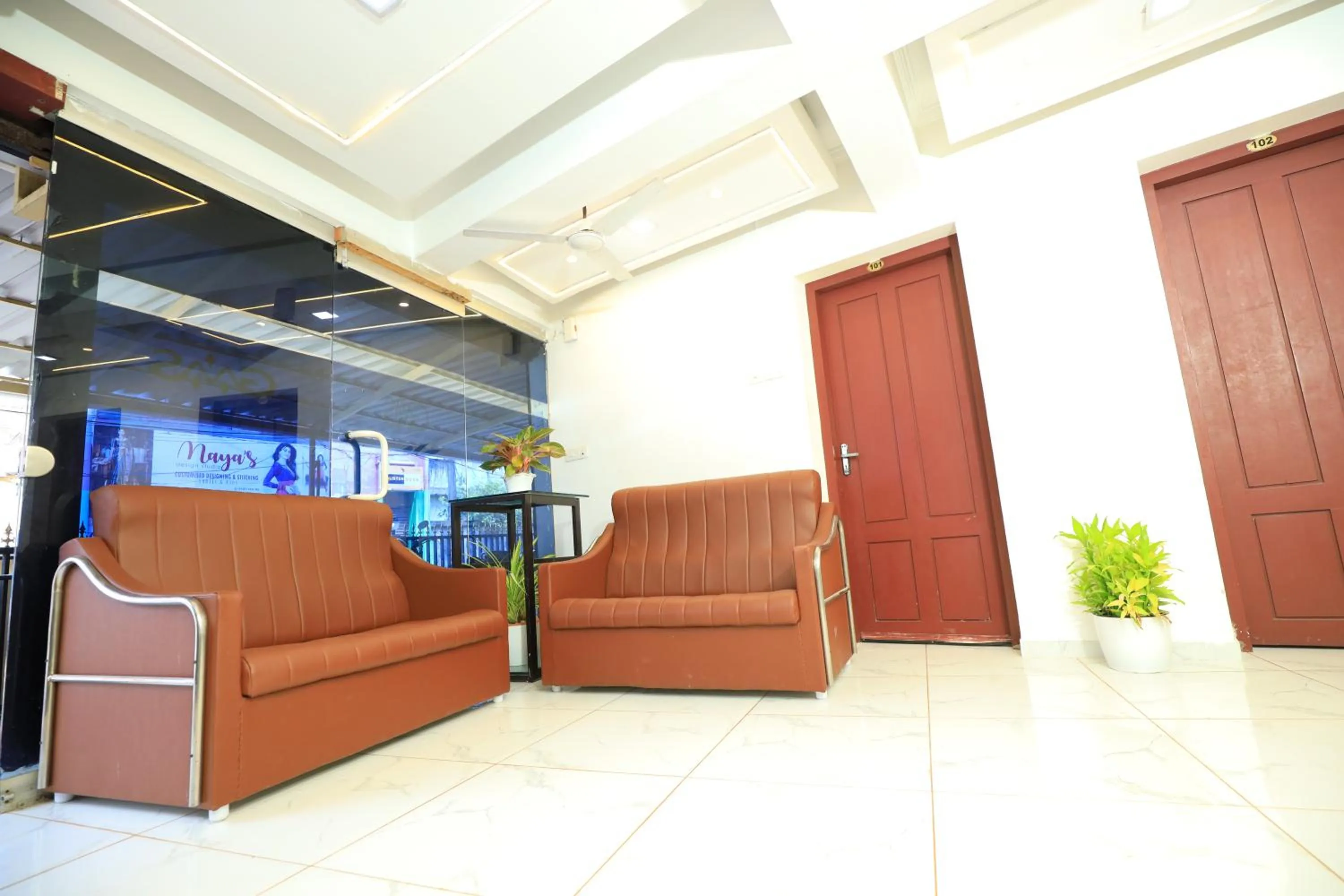 Property building in Hotel Gamas Inn