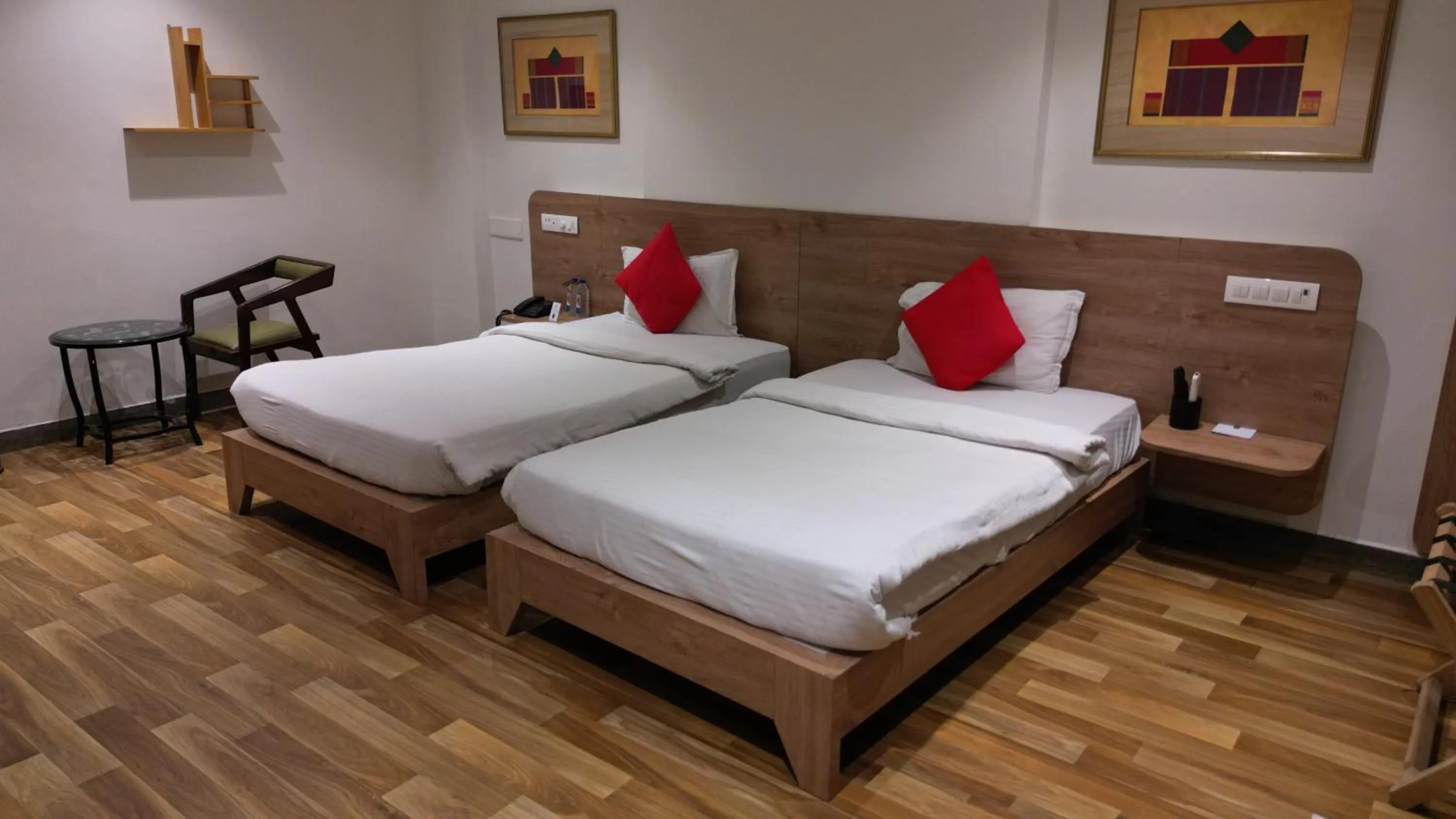 Bed in Sapphero Akshar Inn- Jamnagar