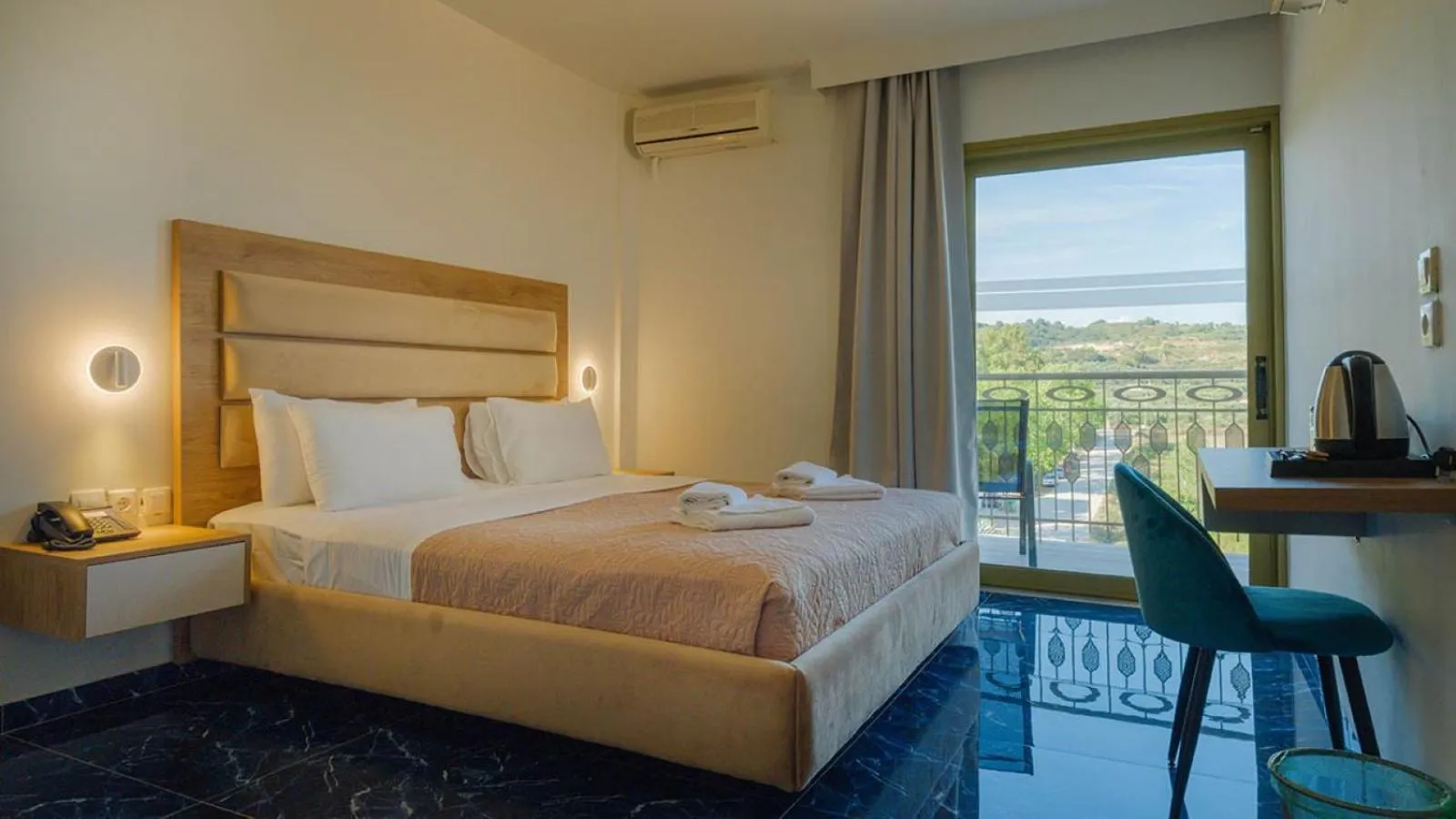 Bedroom, Bed in Ninos Grand Beach Resort