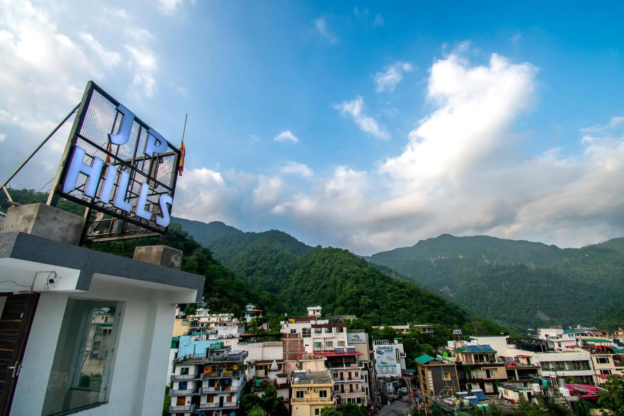 Property building in Hotel JP Hills Rishikesh