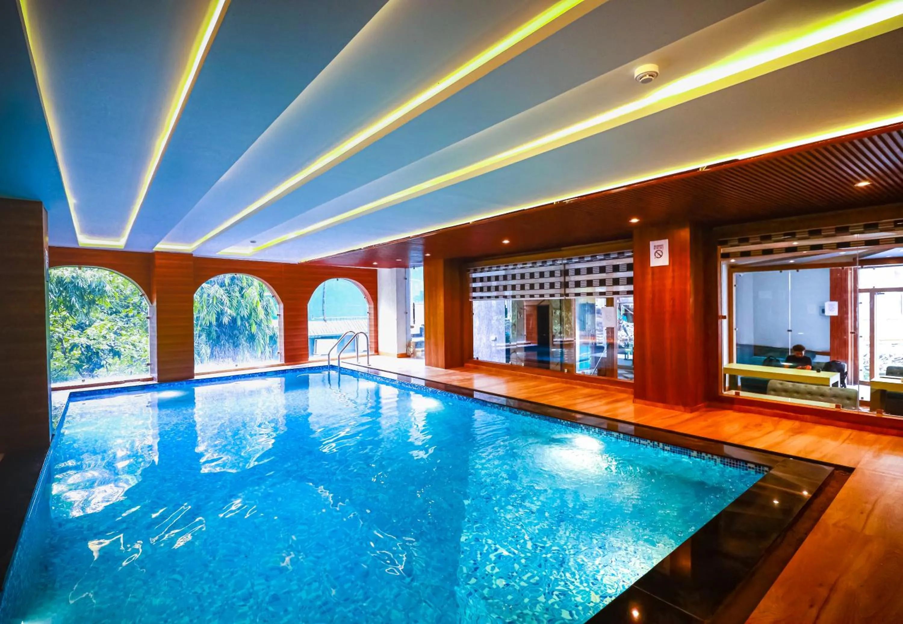 Pool view in Hotel JP Hills Rishikesh