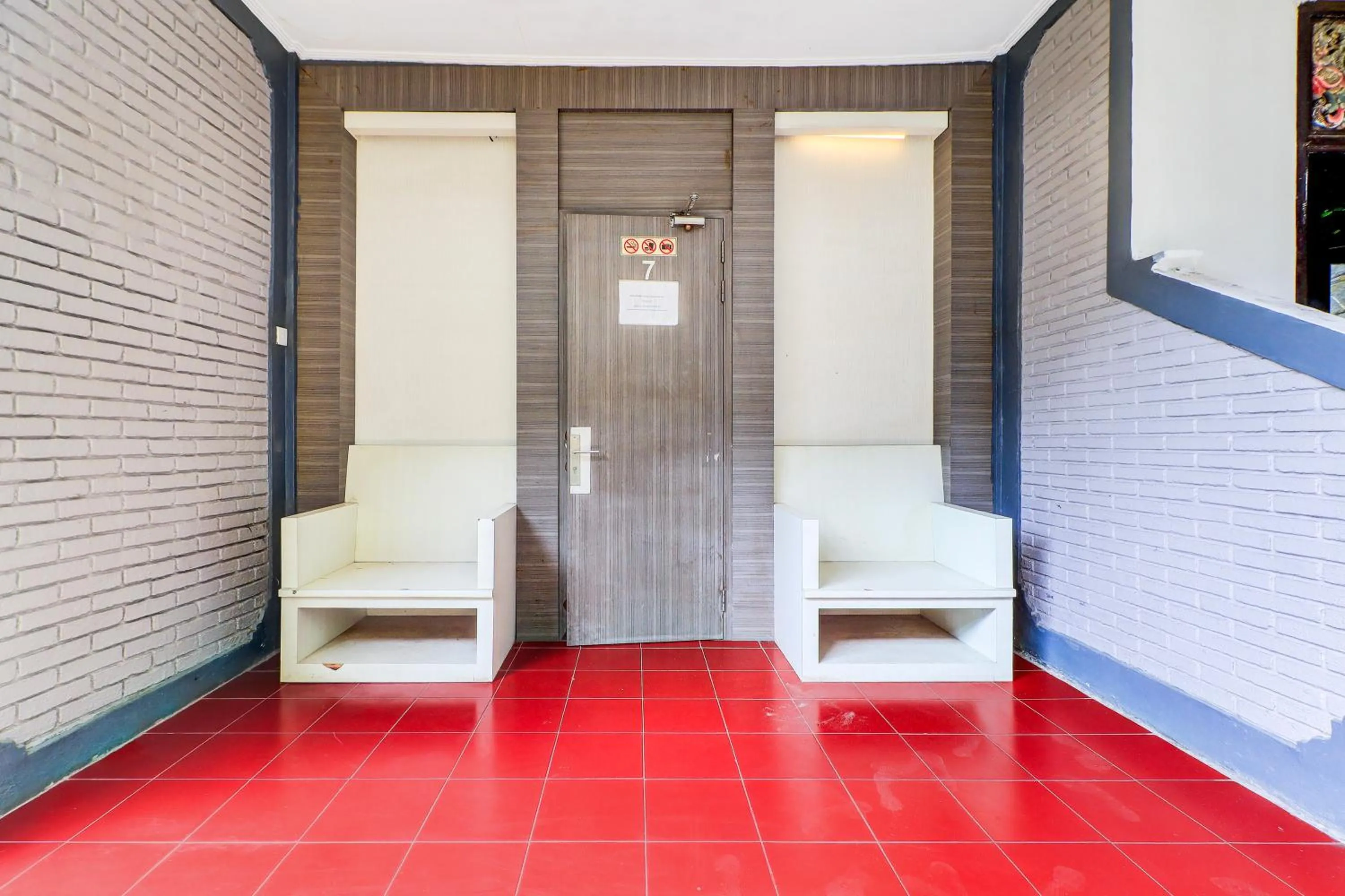 Seating area in Collection O Legian Near Bimc Hospital Nusa Uda Formerly Anna Kuta Inn